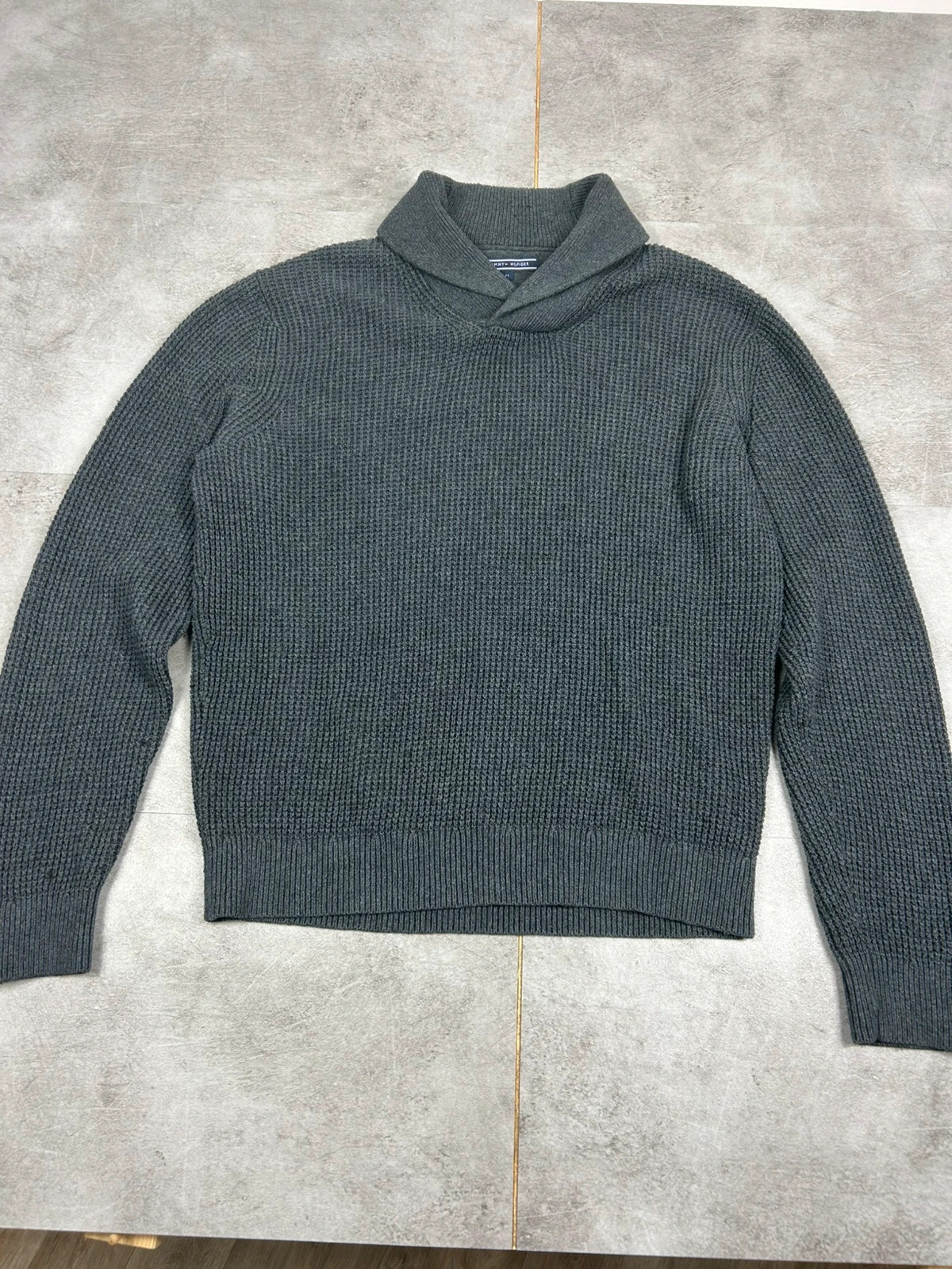 Tommy Hilfiger pull homme col châle gris M maille épaisse logo brodé – Tommy Hilfiger – taille M 2