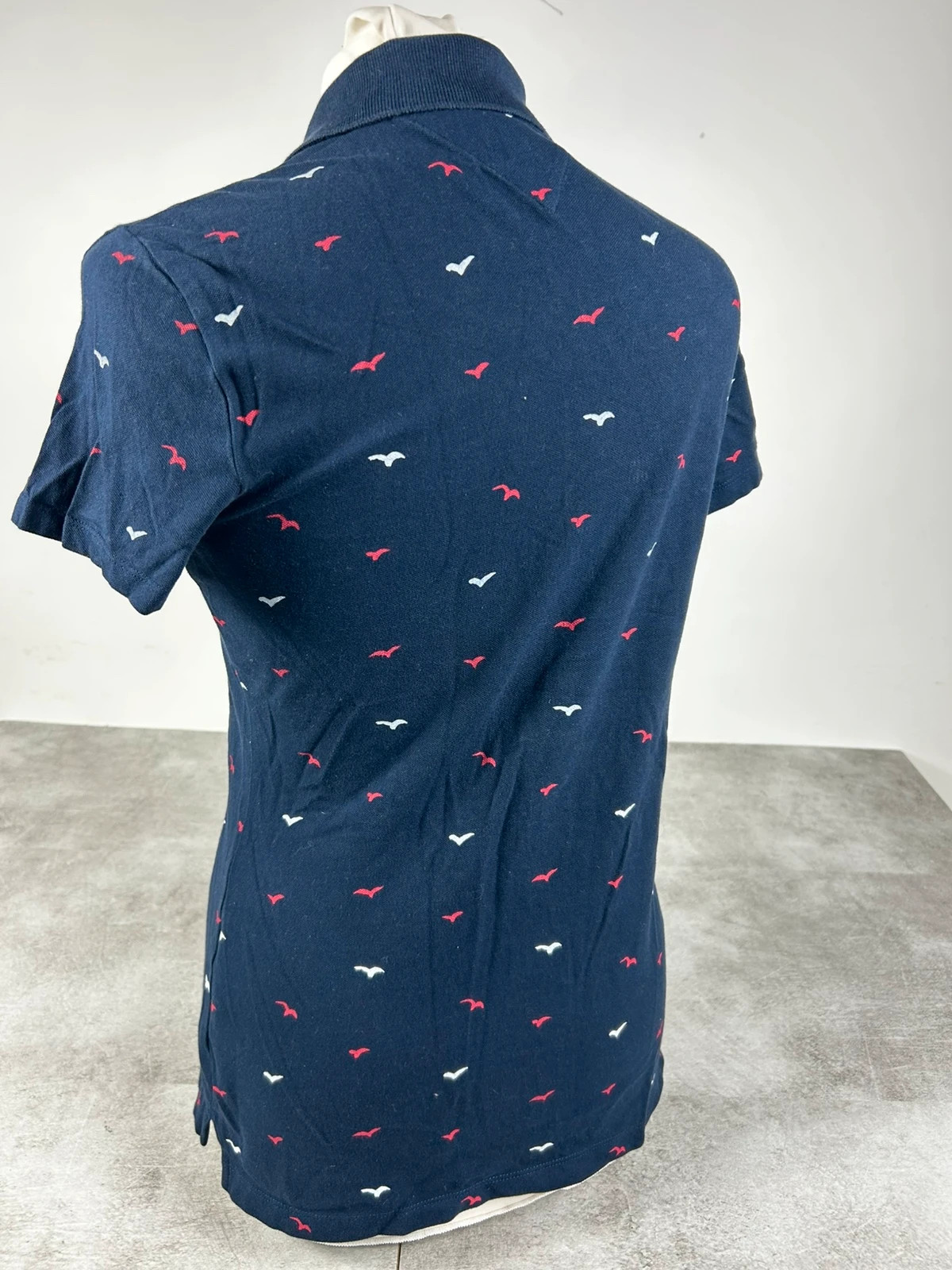 Tommy Hilfiger femmes polo manches courtes taille M bleu marine imprimé oiseaux logo brodé – Tommy Hilfiger – taille M / 38 / 10 2