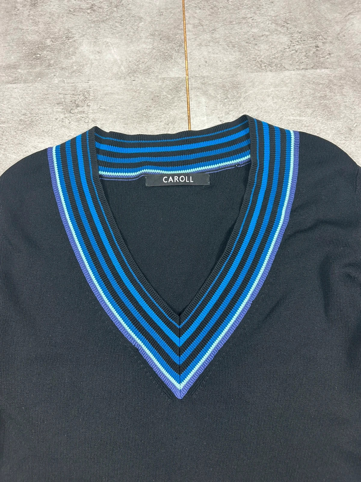 Pull fin Caroll noir col V rayures bleu violet femme manches 3/4 équiv M/L chic – Caroll – taille M / 38 / 10 4