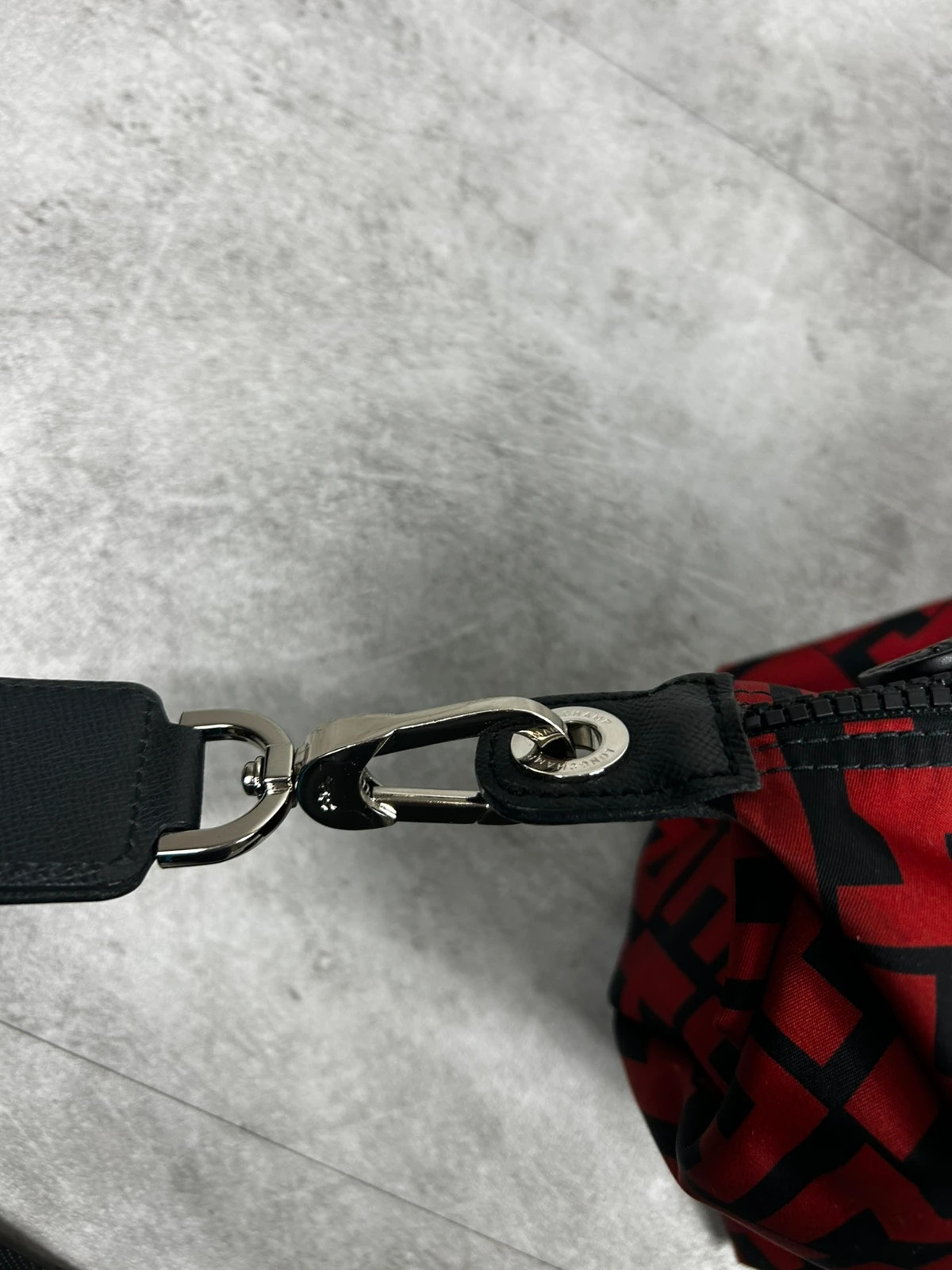 Longchamp femme sac Le Pliage LGP bandoulière nylon cuir rouge noir logo all over – Longchamp 5