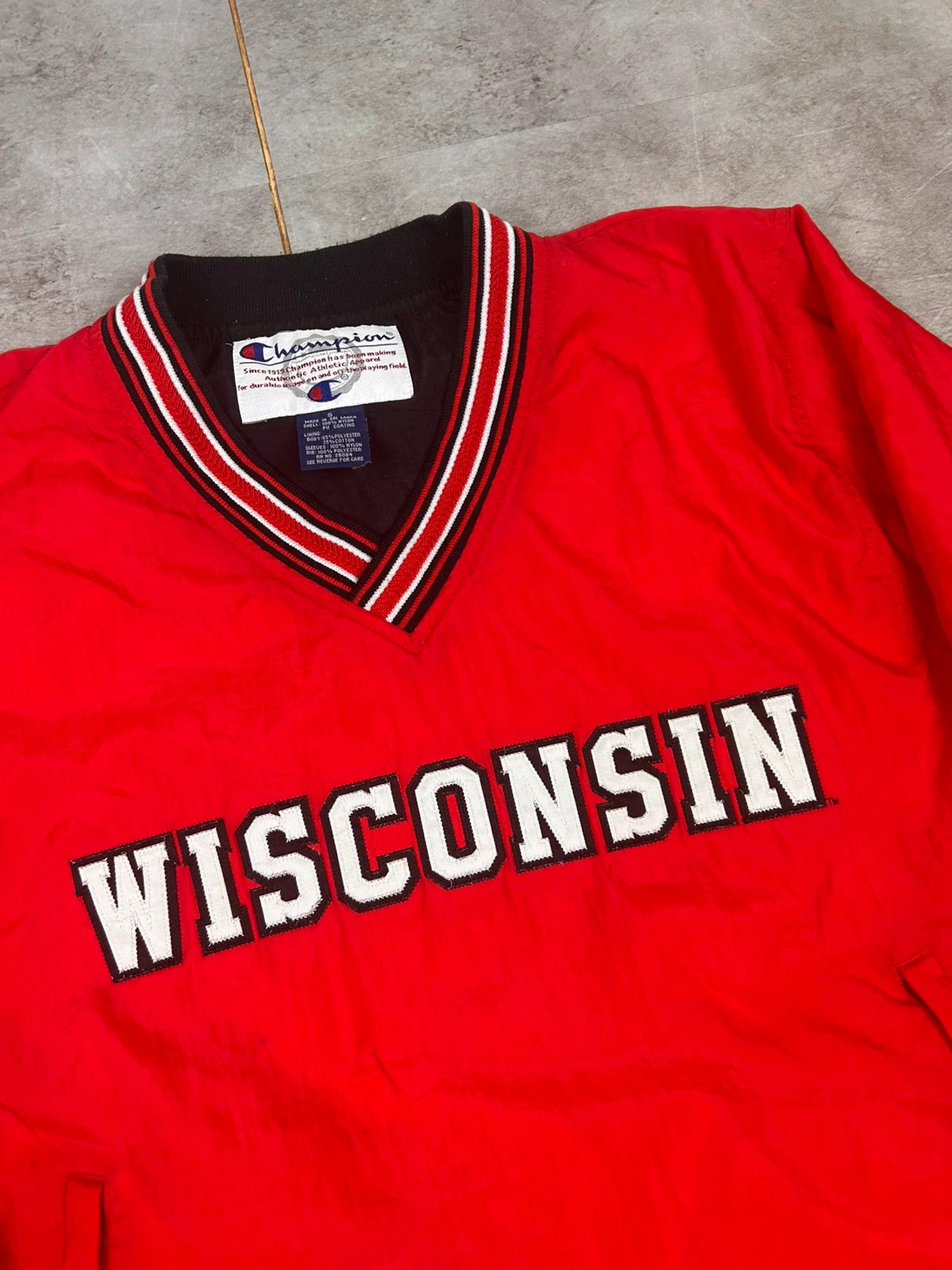 Champion homme sweat Wisconsin S pullover vintage college varsity rouge – Champion – taille S / 36 / 8 4