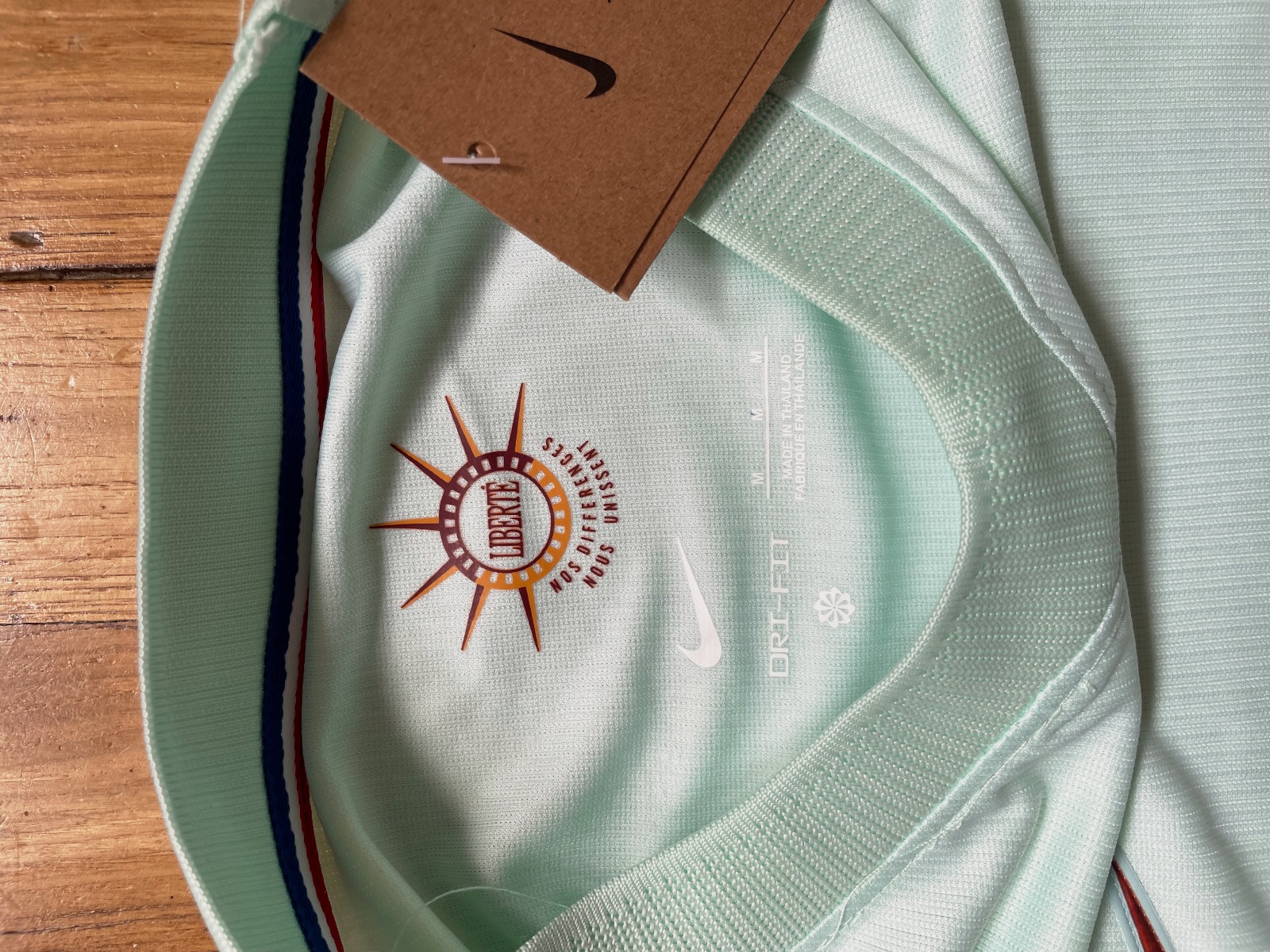 Maillot De foot France 🇫🇷 2026 – Nike – taille M 4