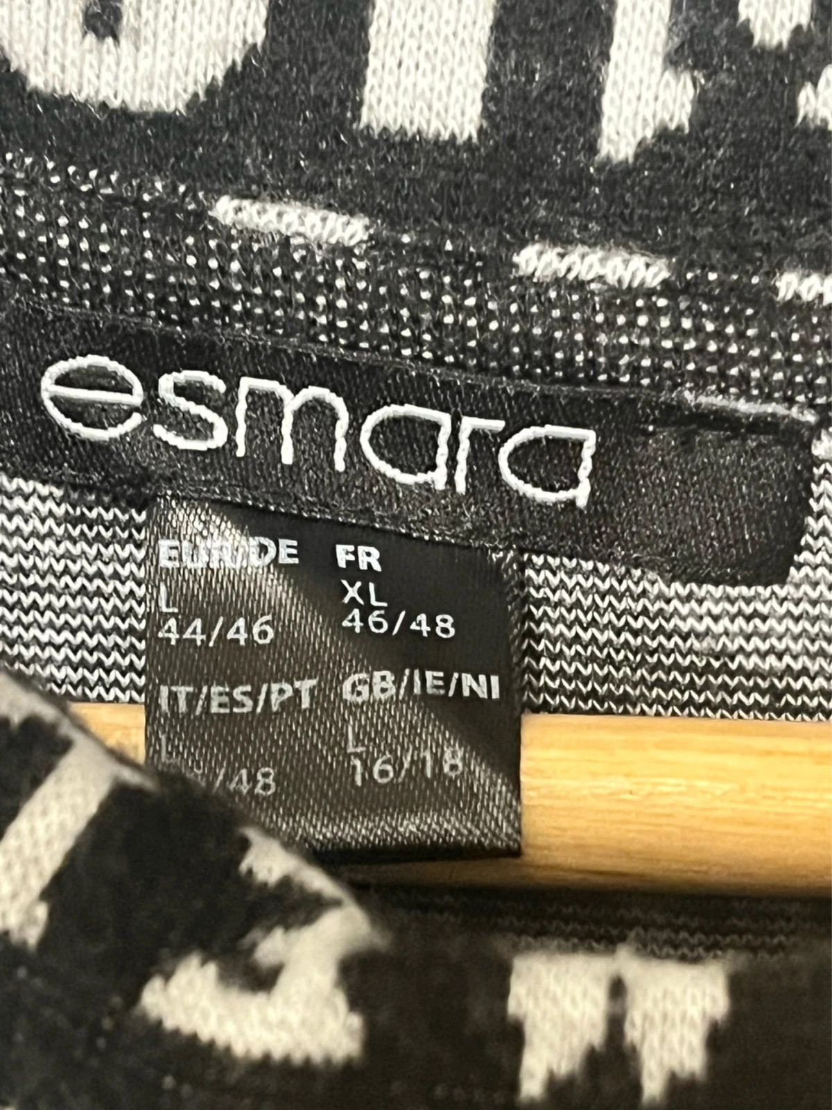 Pull Esmara imprimé noir et blanc taille 46/48 lot50 – Esmara – taille XXXL / 46 / 18 3