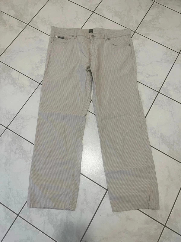 Pantalon rayé Boss Hugo Boss beige et blanc W40 L34 lot30 – Hugo Boss – taille W40 | FR 50 2