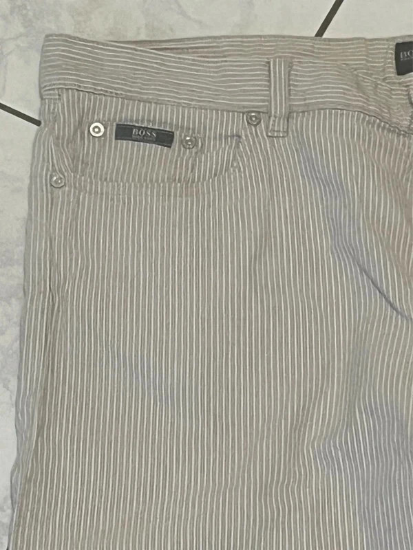 Pantalon rayé Boss Hugo Boss beige et blanc W40 L34 lot30 – Hugo Boss – taille W40 | FR 50 3