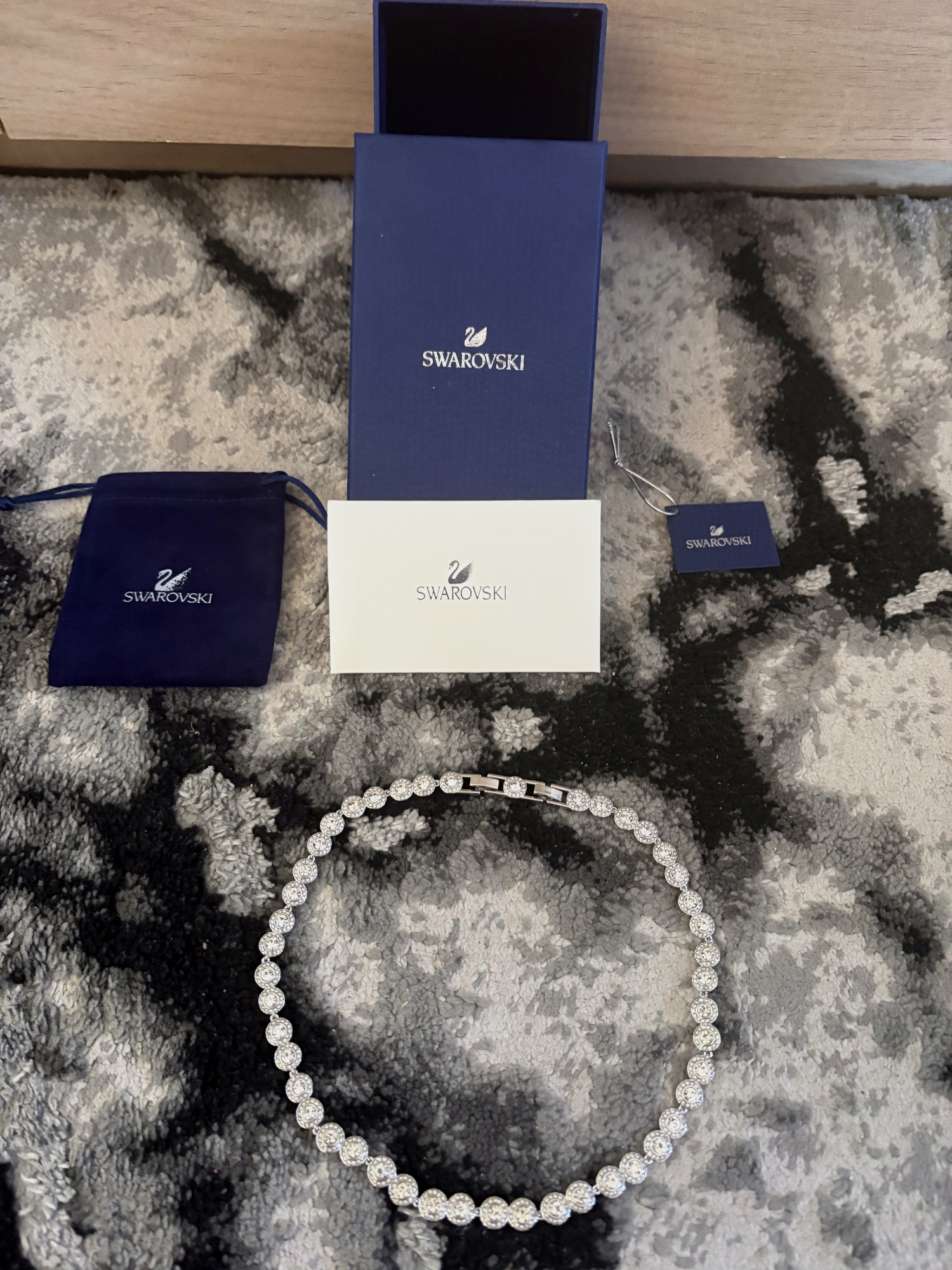 Collier Swarovski rivière en cristaux argentés