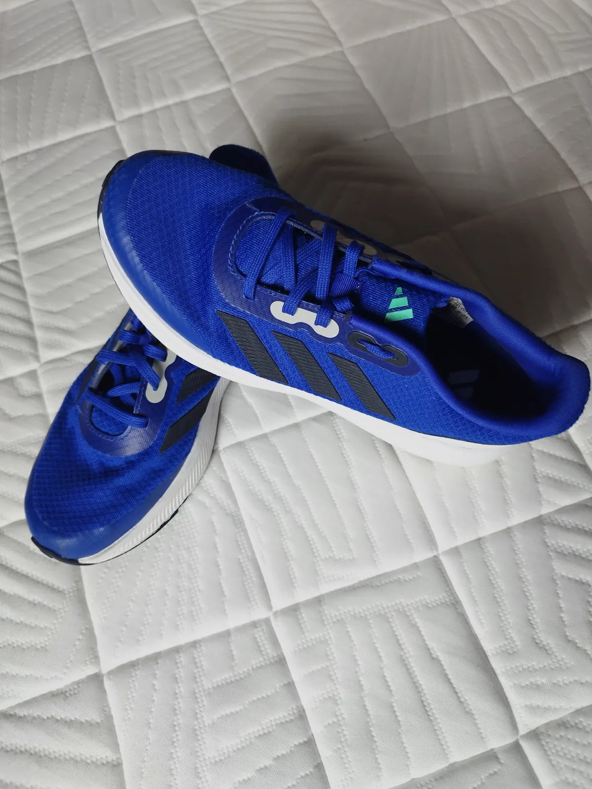 Baskets Adidas bleues taille 39 1/3 – Adidas – taille EU 39 4