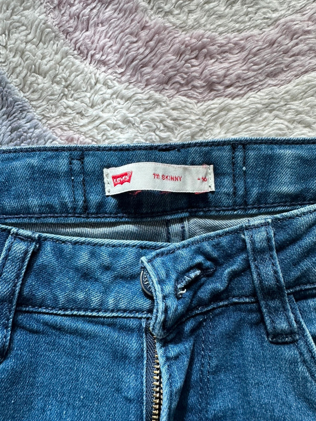 Jeans Lévis – Levi's – taille 16 ans / 176 cm 2