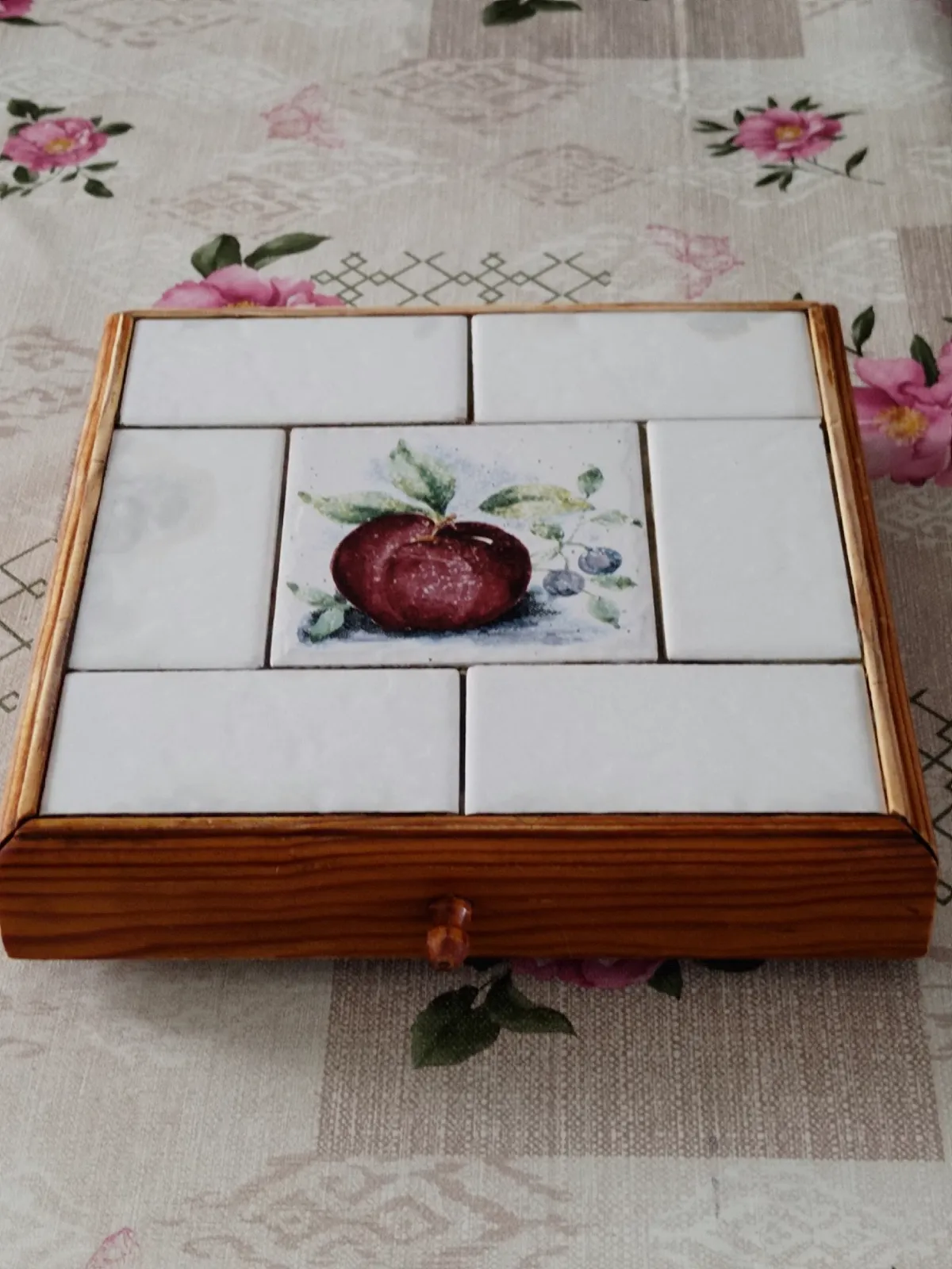 Dessou de plat vintage rétro avec tiroir intégré.  – Sans marque 2