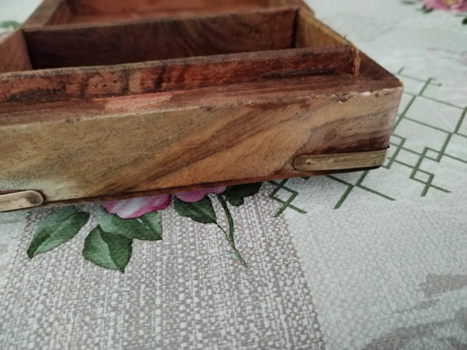 Belle boîte ancienne artisanale de la marine en bois massif. – Marine 8