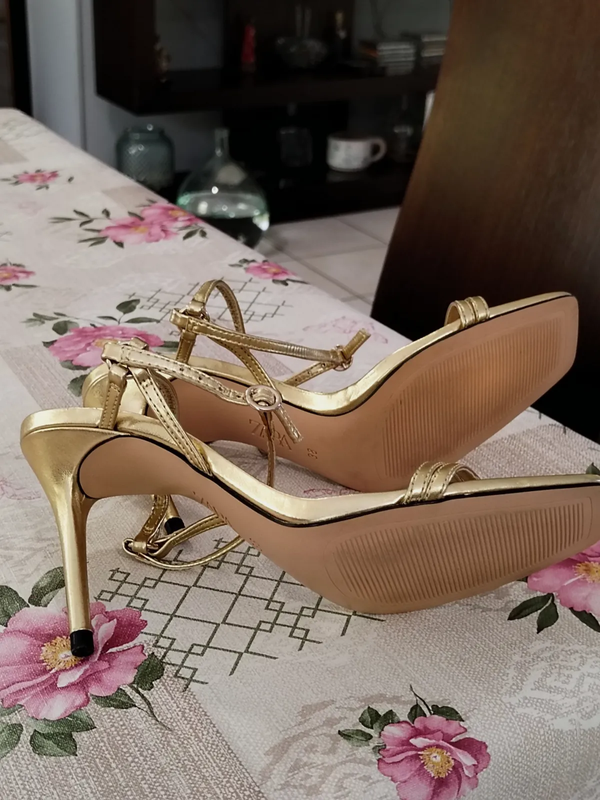 Très belles sandales à talons haut Zara, élégantes et intemporelles, 38 – Zara – taille EU 38 4