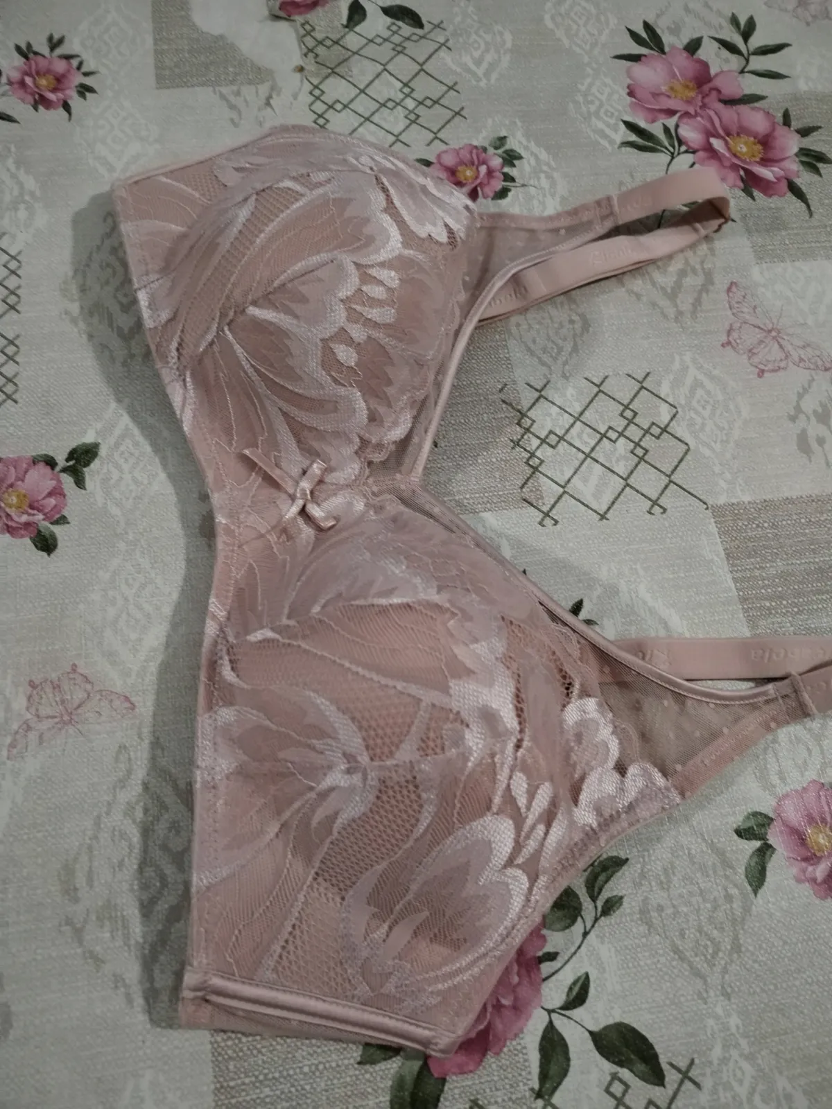 Très beau soutien gorge neuf raffiné, très confortable sans armatures.  – Ricabela – taille XL 2