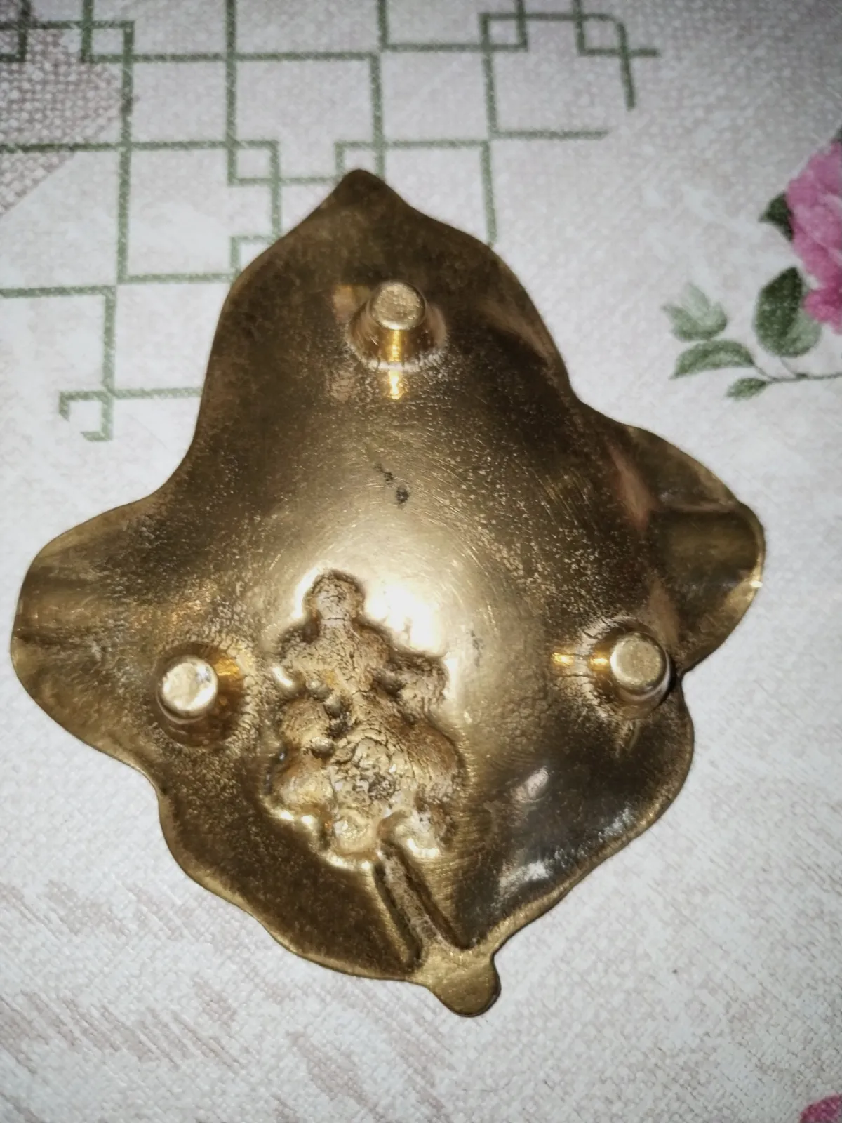Beau cendrier vintage rétro en laiton ou bronze.  – Henri maire. 7