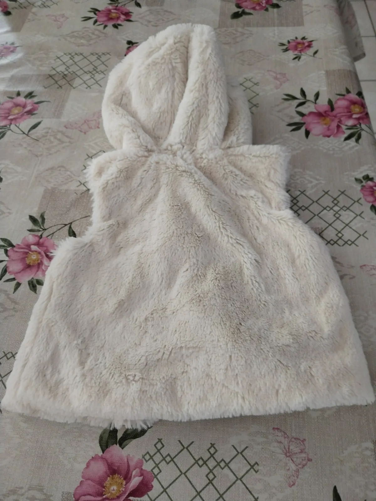 Joli gilet à capuche sans manches, fausse fourrure, 12 mois. – Inconnu – taille 12 mois 2