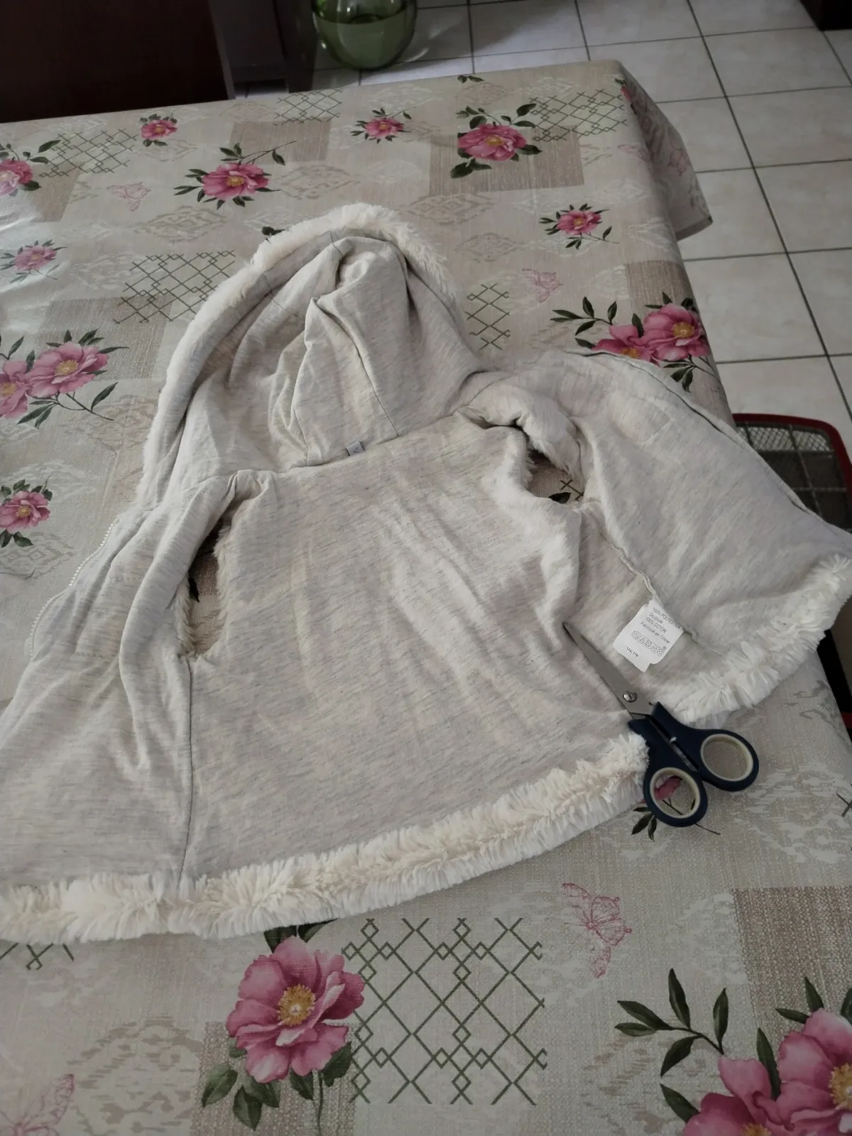 Joli gilet à capuche sans manches, fausse fourrure, 12 mois. – Inconnu – taille 12 mois 5