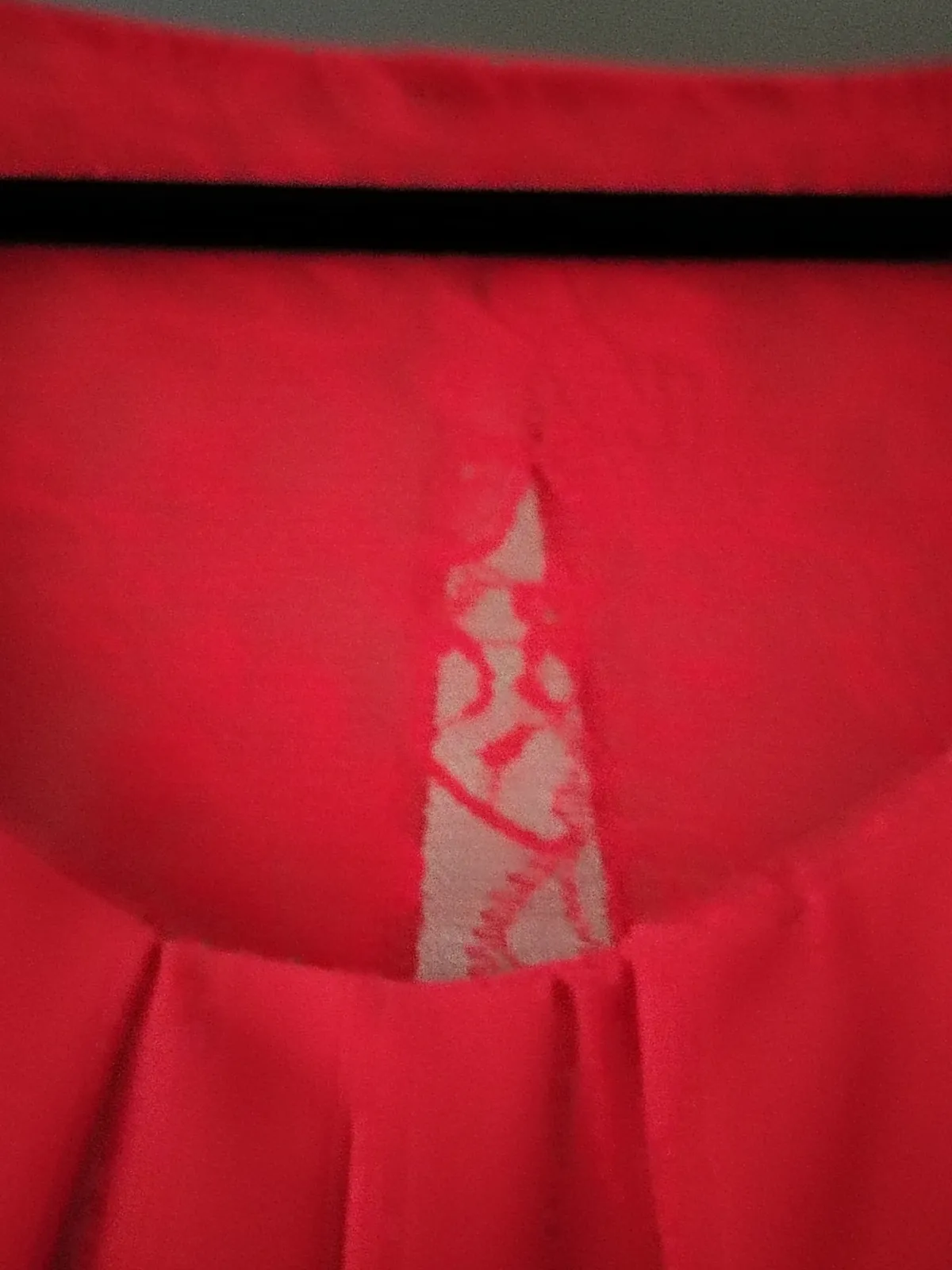 Très beau chemisier rouge taille 38,pinces devant et dentelle sur le derrière.  – Inconnu – taille M 6