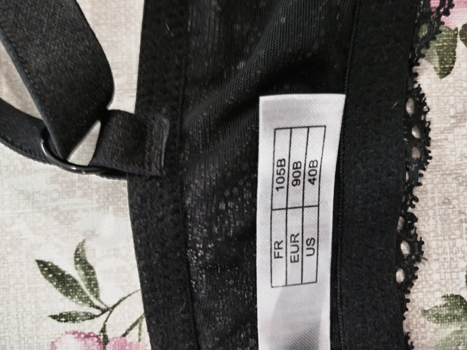 Beau soutien gorge raffiné de marque piège lingerie fine, 105 B.  – Piège – taille XL 7