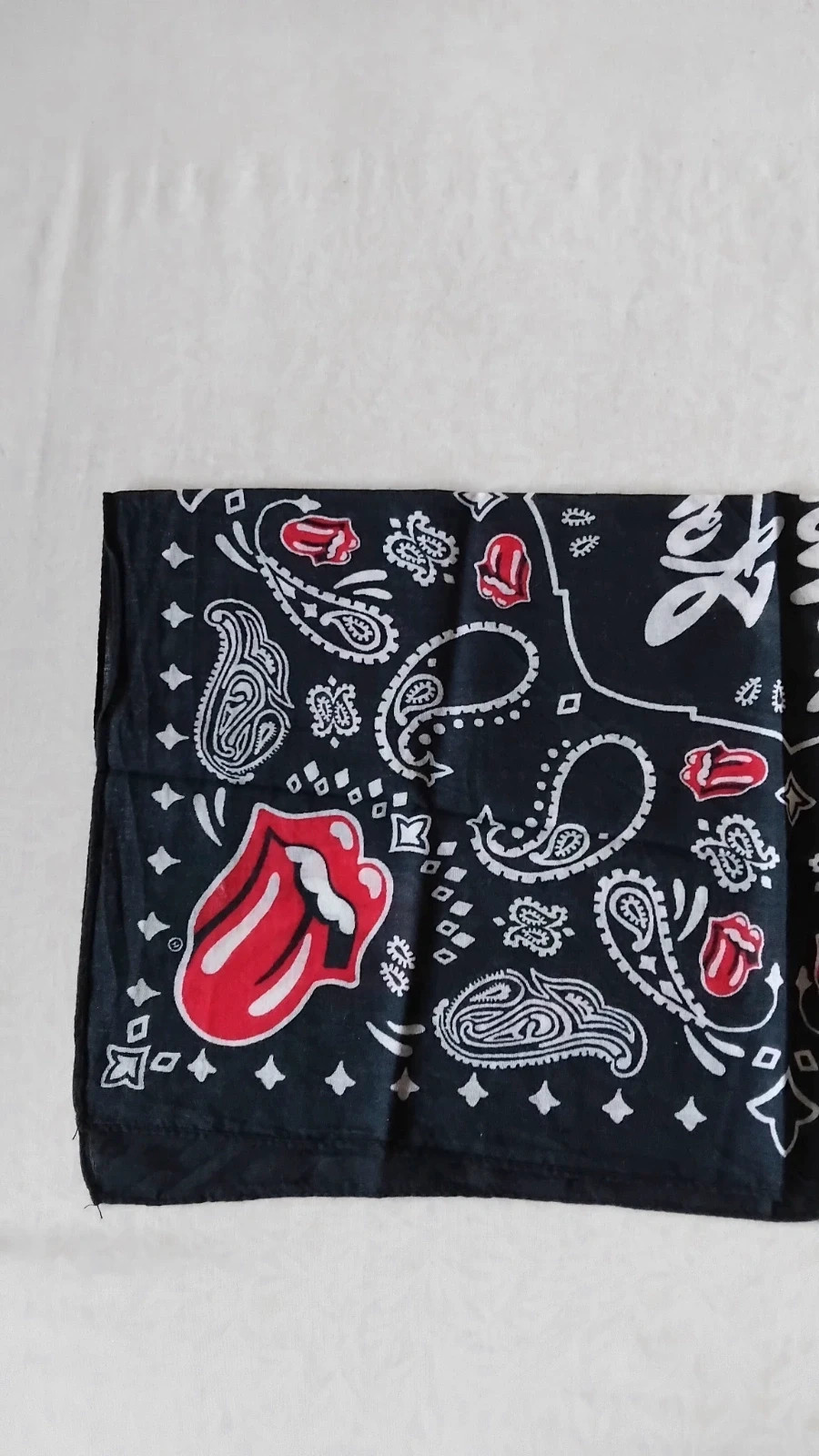 Pañuelo The Rolling Stones Zara hombre talla M – Zara 5