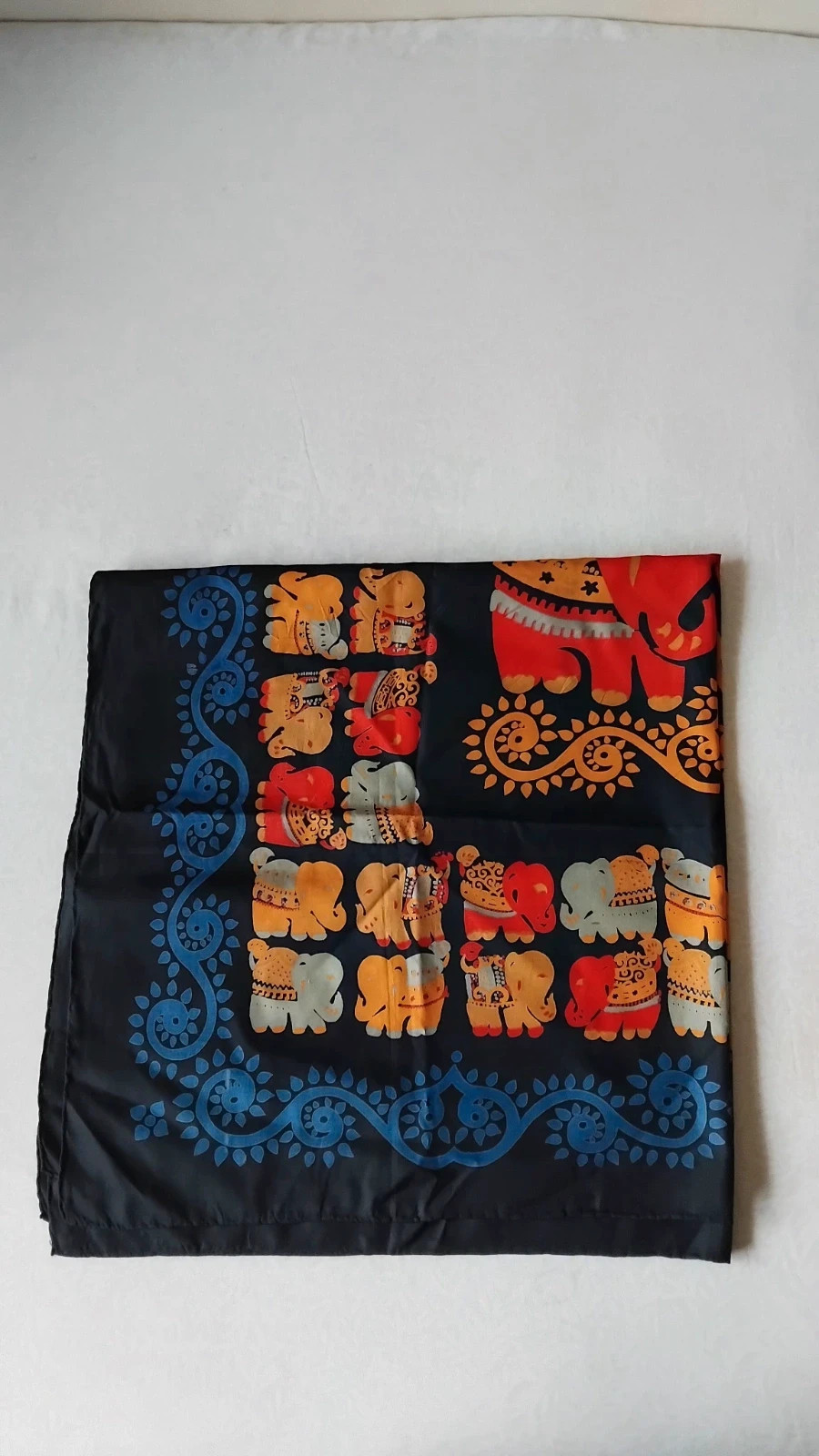 Pañuelo seda vintage mujer 86 cm – Vintage Dressing 2