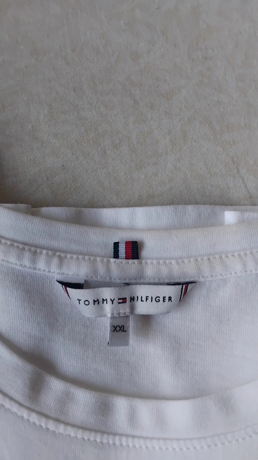Camiseta corta Tommy Hilfiger unisex talla XXL – Tommy Hilfiger – taille XXL / 44 / 16 3