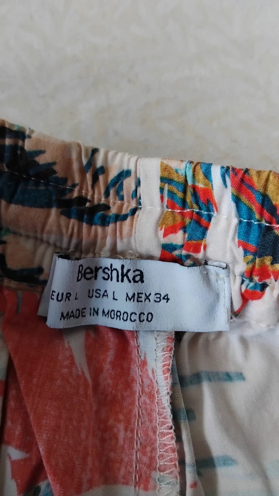 Pantalón corto estampado Bershka hombre talla L – Bershka – taille L 3