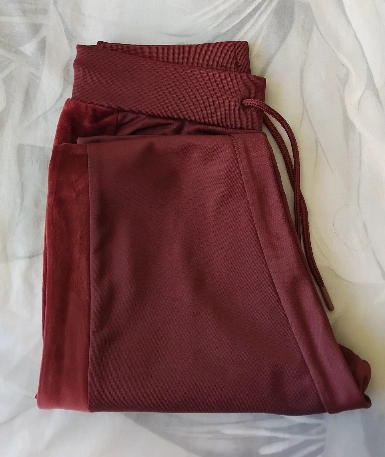 Pantalón largo de chándal Puma mujer talla S nuevo – Puma – taille XS / 34 / 6 2