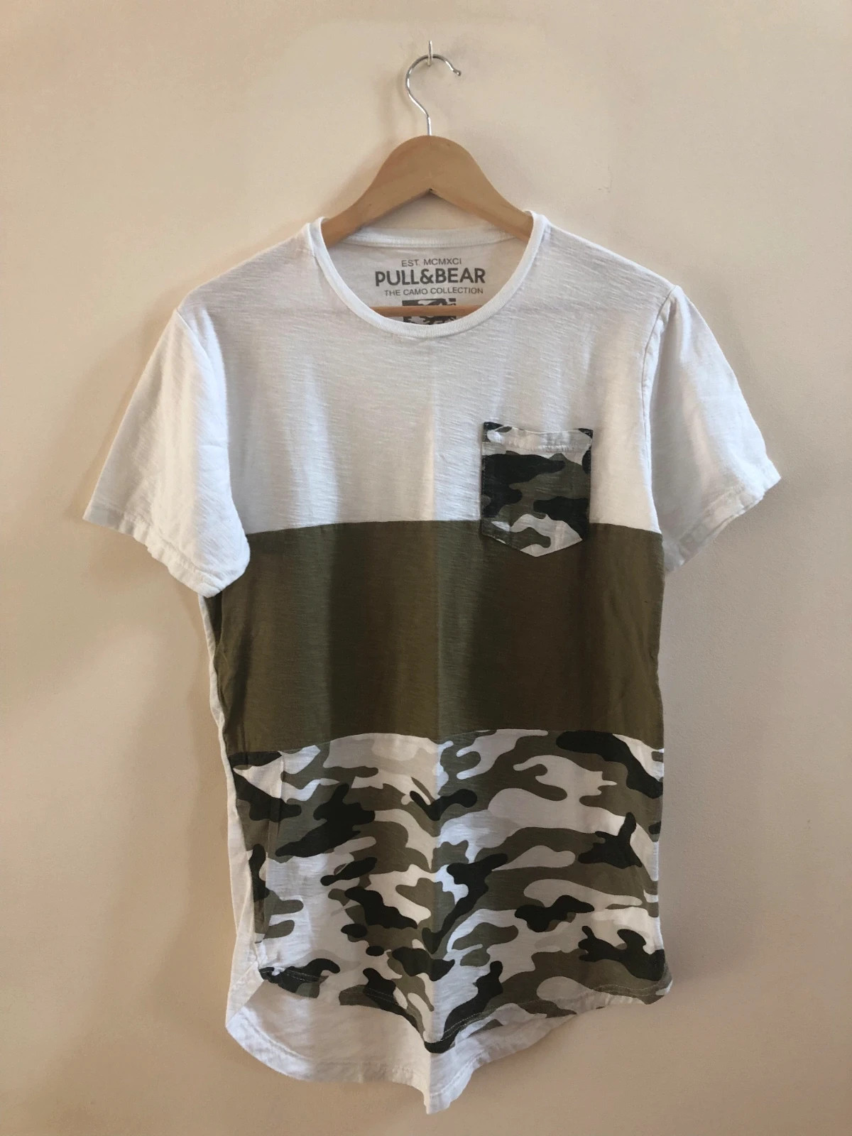 Camiseta corta estampado camuflaje Pull & Bear hombre talla S