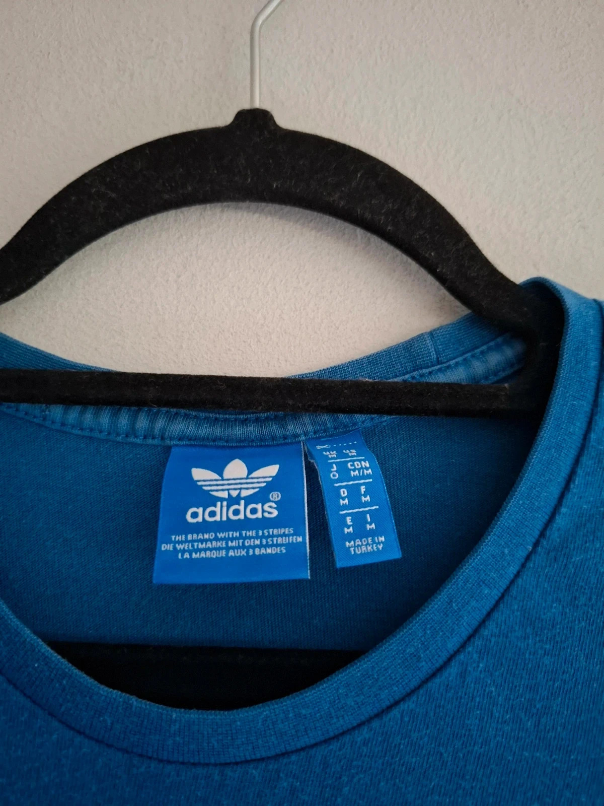 Camiseta Adidas Azul con Logo Efecto Spray - Talla M – adidas Originals – taille M 3
