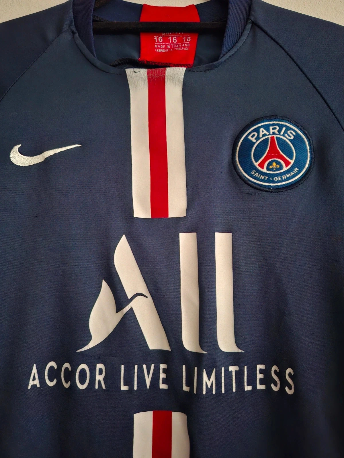 Camiseta PSG Mbappé 7 Talla 16 – Nike – taille 16 ans / 176 cm 3