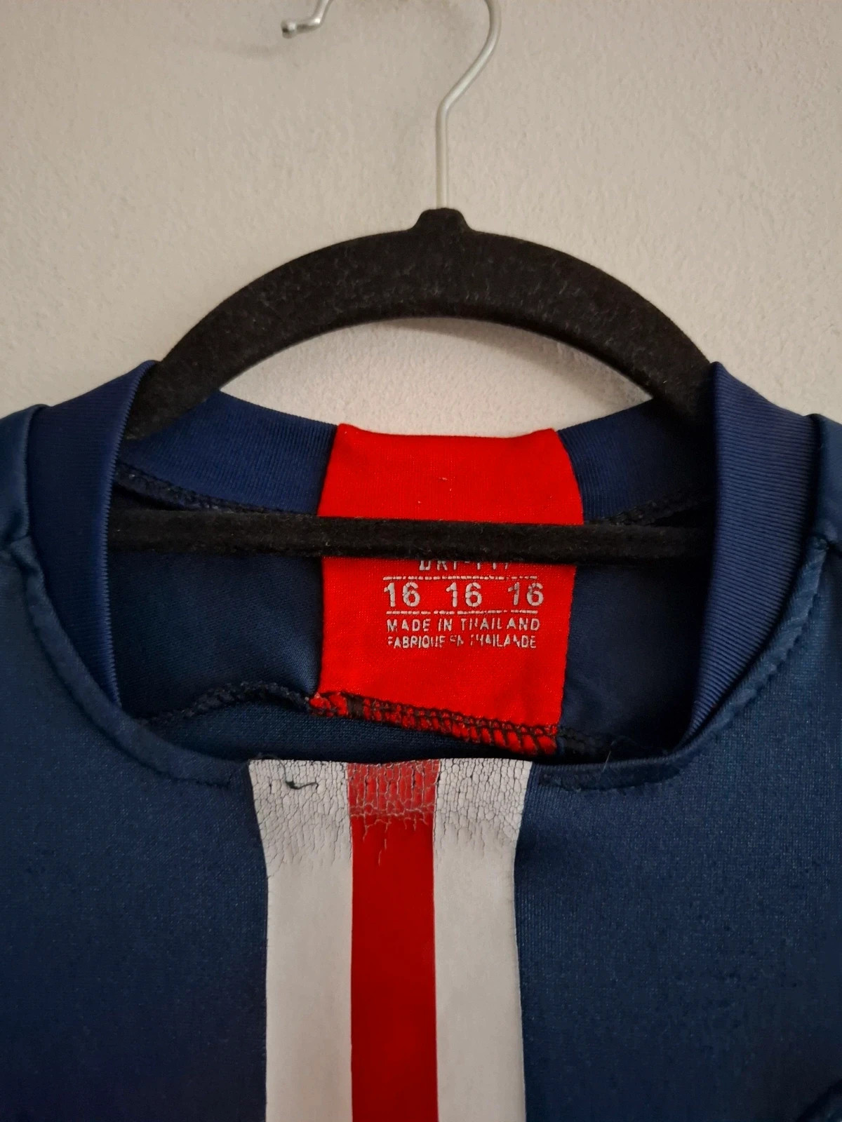 Camiseta PSG Mbappé 7 Talla 16 – Nike – taille 16 ans / 176 cm 4