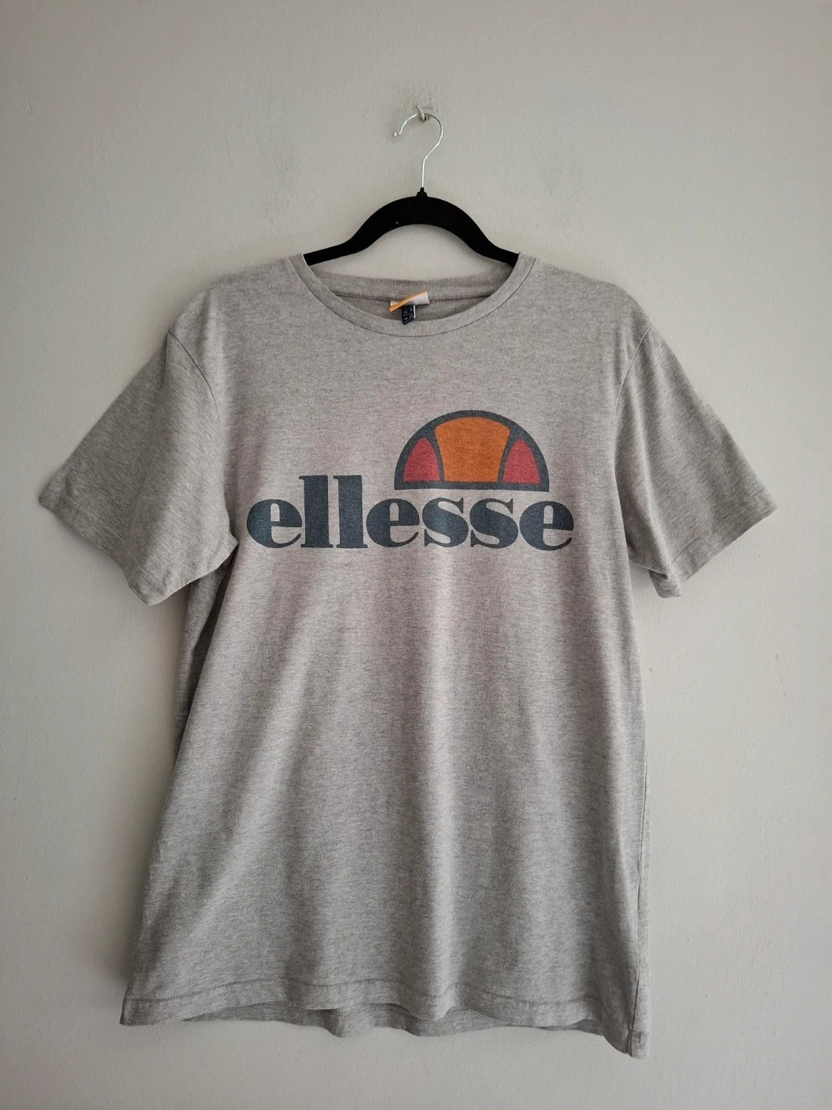 Camiseta gris Ellesse logo frontal 👕 Talla M / EU 38