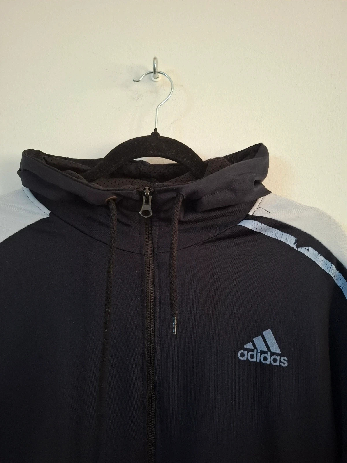 Chaqueta Deportiva Adidas Negra y Gris (M) – adidas – taille M 2