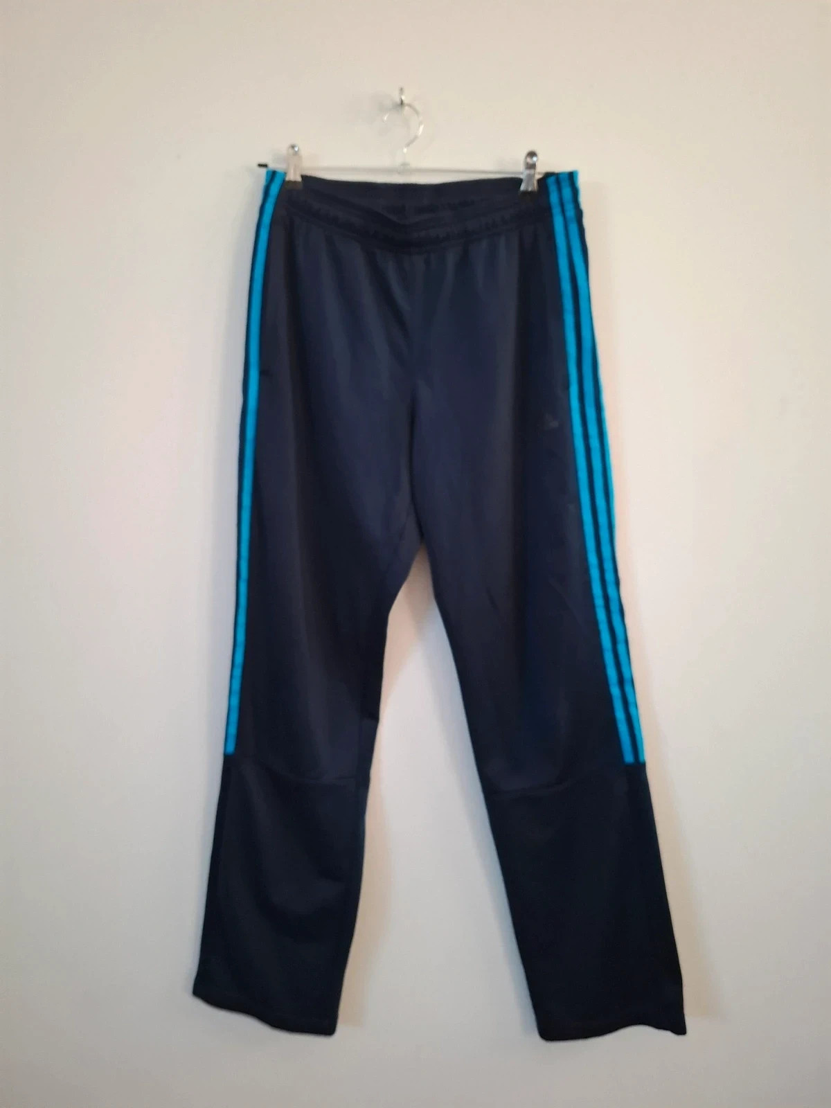 Pantallón de chándal Adidas Azul Marino (Talla M) – adidas – taille M