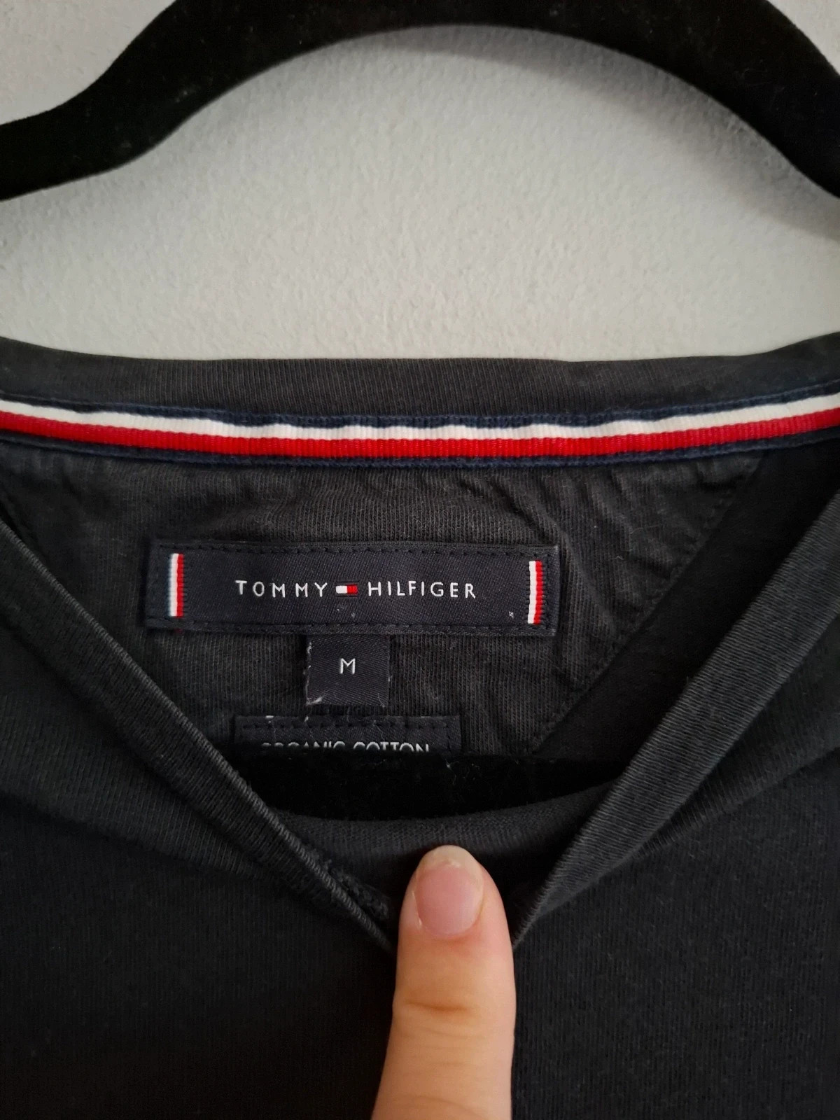 Camiseta Tommy Hilfiger Negra Talla M 👕 – Tommy Hilfiger – taille M 3