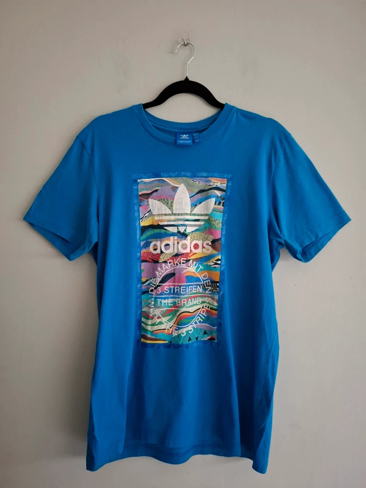 Camiseta Adidas Originals Azul - Talla L (Logo Multicolor)