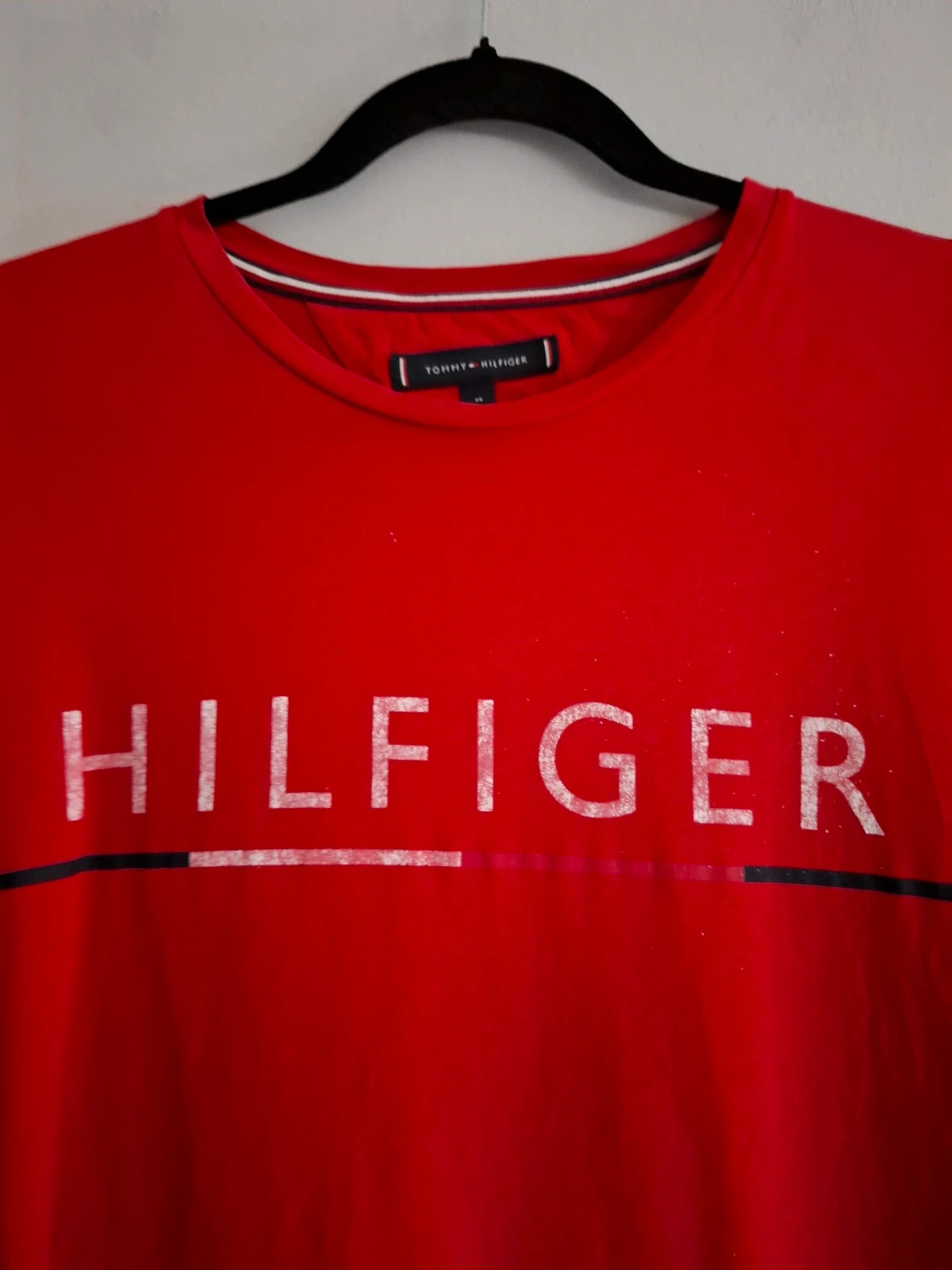 Camiseta Tommy Hilfiger Roja - Talla M – Tommy Hilfiger – taille M 2