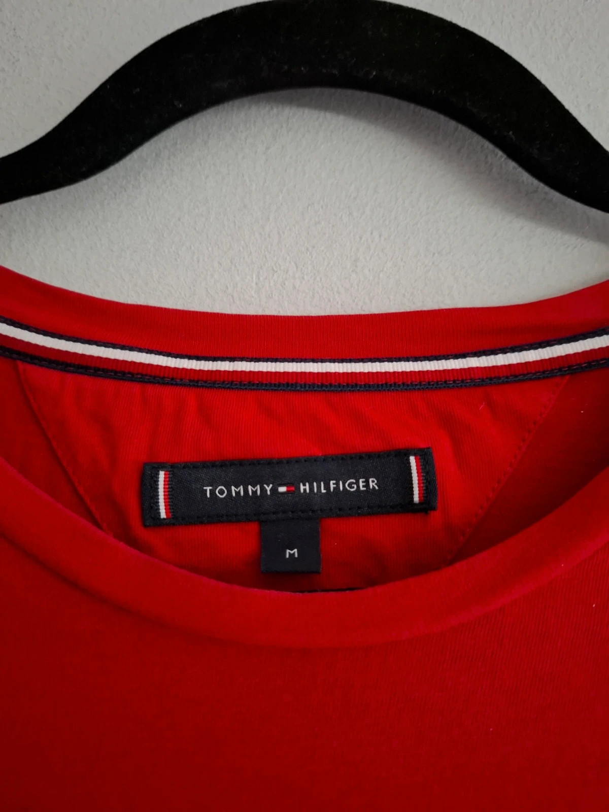 Camiseta Tommy Hilfiger Roja - Talla M – Tommy Hilfiger – taille M 4