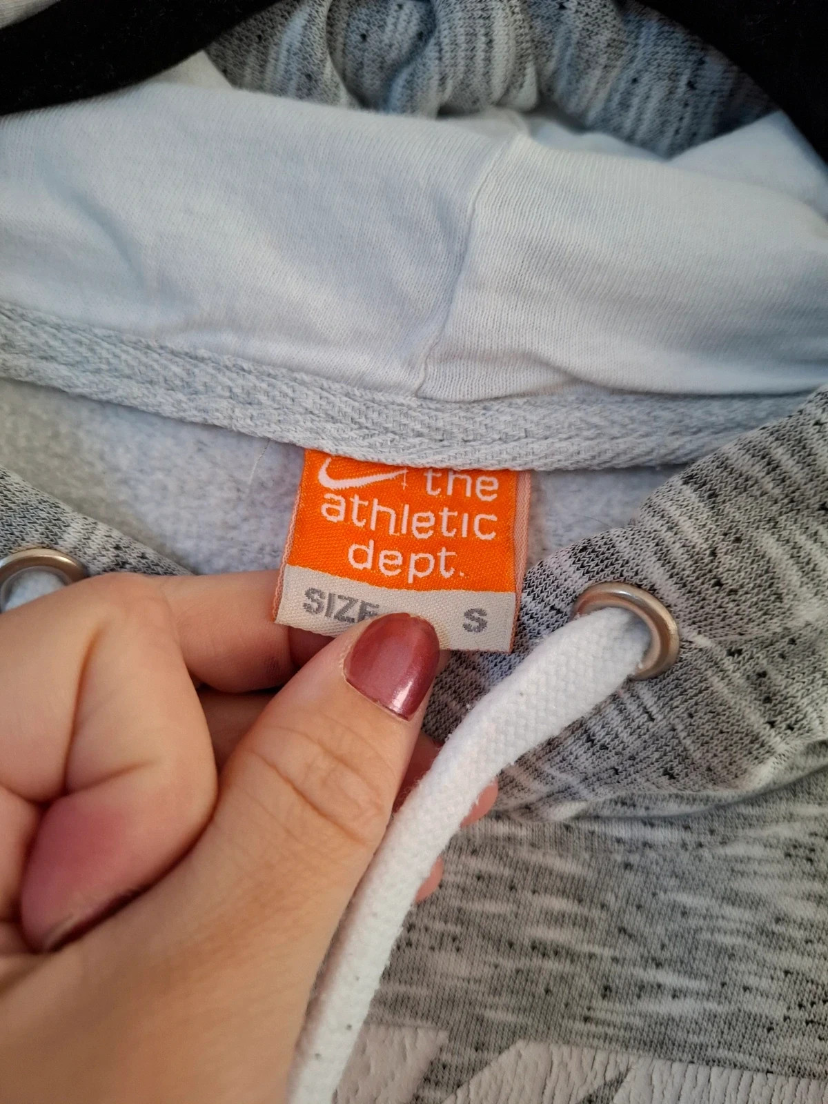 Sudadera Gris con Capucha Nike "The Athletic Dept." – Nike – taille S / 36 / 8 3
