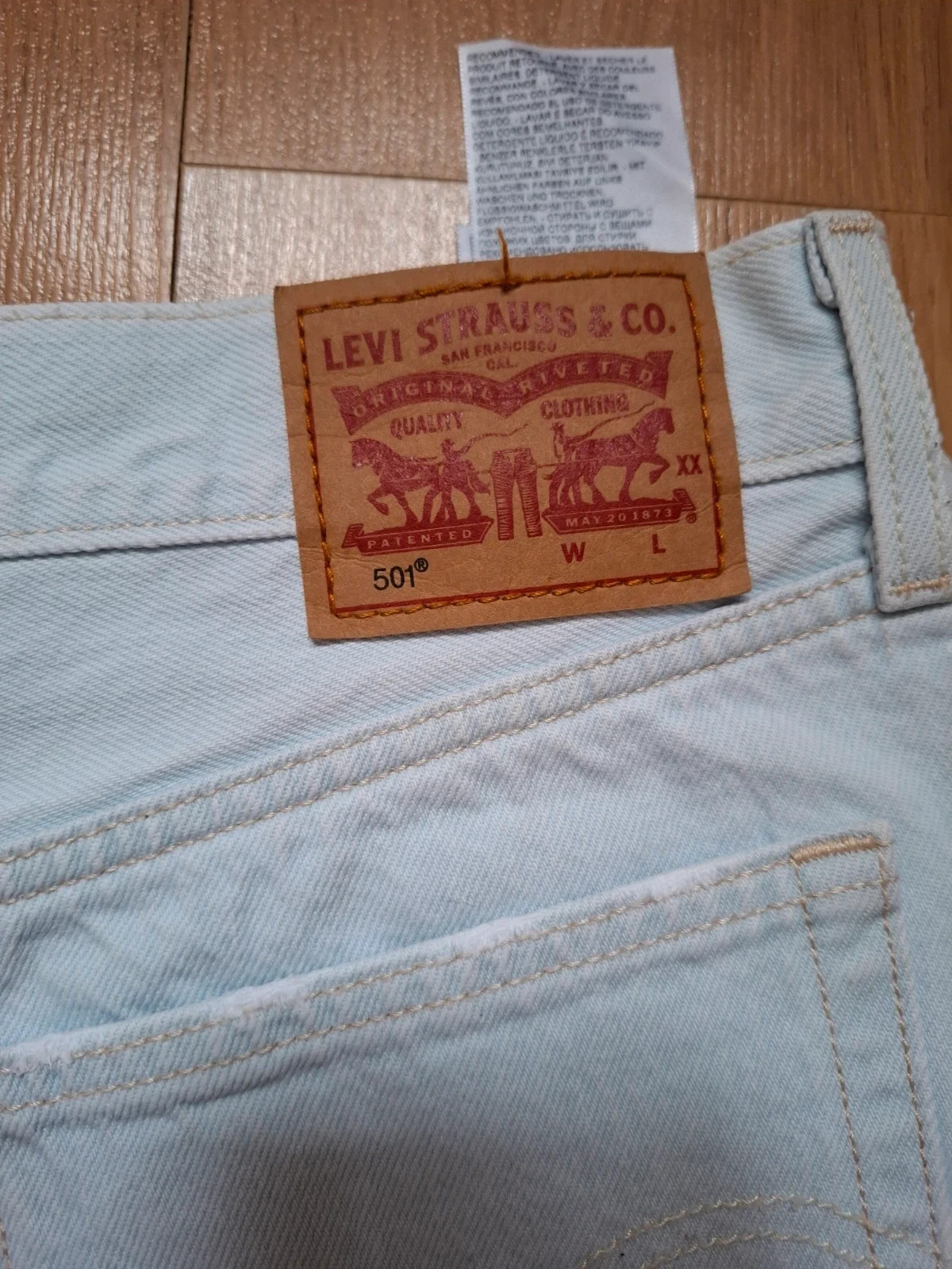 Shorts tejanos Levi's 501 deshilachados – Levi's – taille M / 38 / 10 5