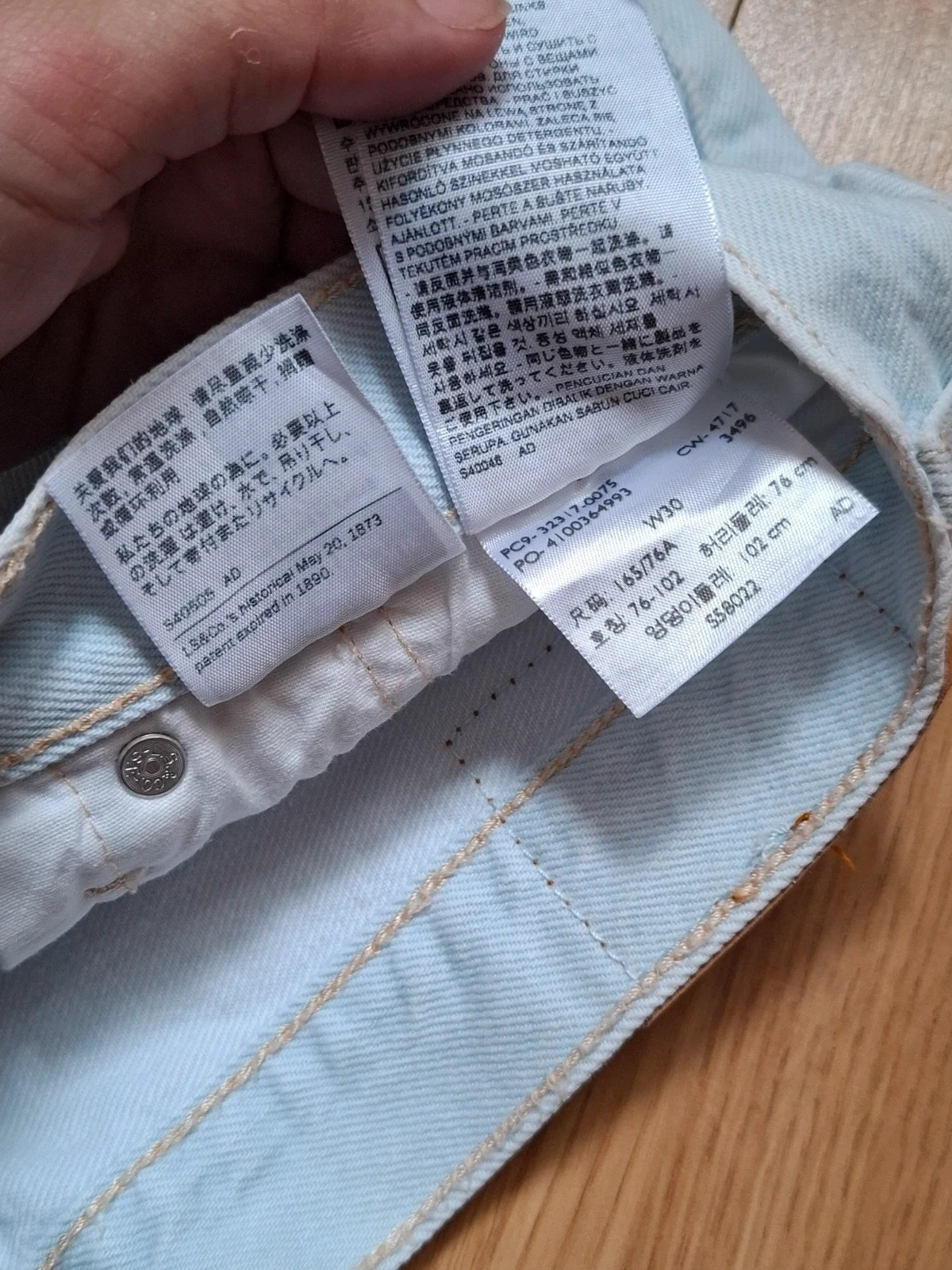 Shorts tejanos Levi's 501 deshilachados – Levi's – taille M / 38 / 10 3