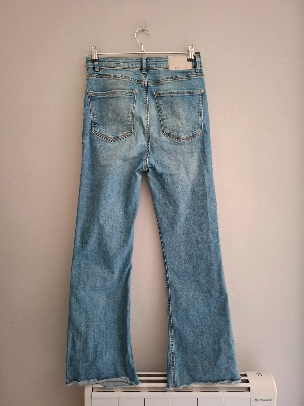 Vaqueros Stradivarius Flare Azul Claro - Talla 38 – Stradivarius – taille M / 38 / 10 4