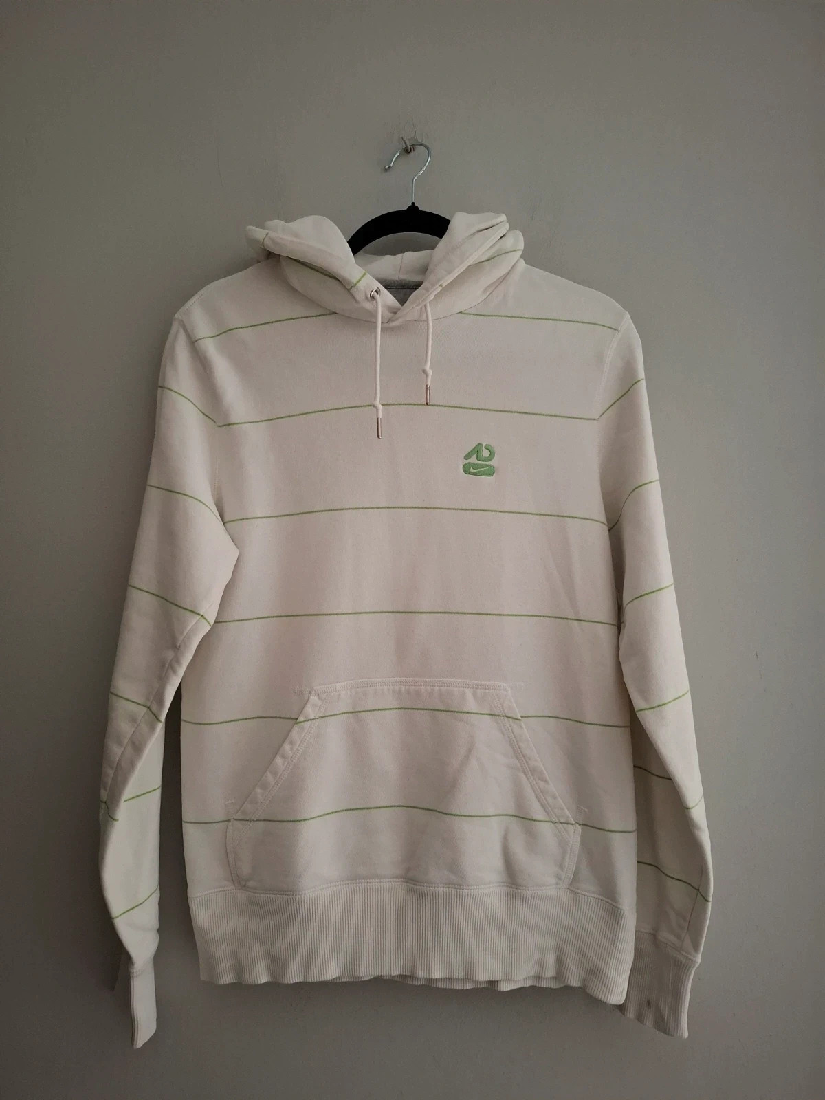 Sudadera Nike Blanca Rayas Verdes - Talla S – Nike – taille S