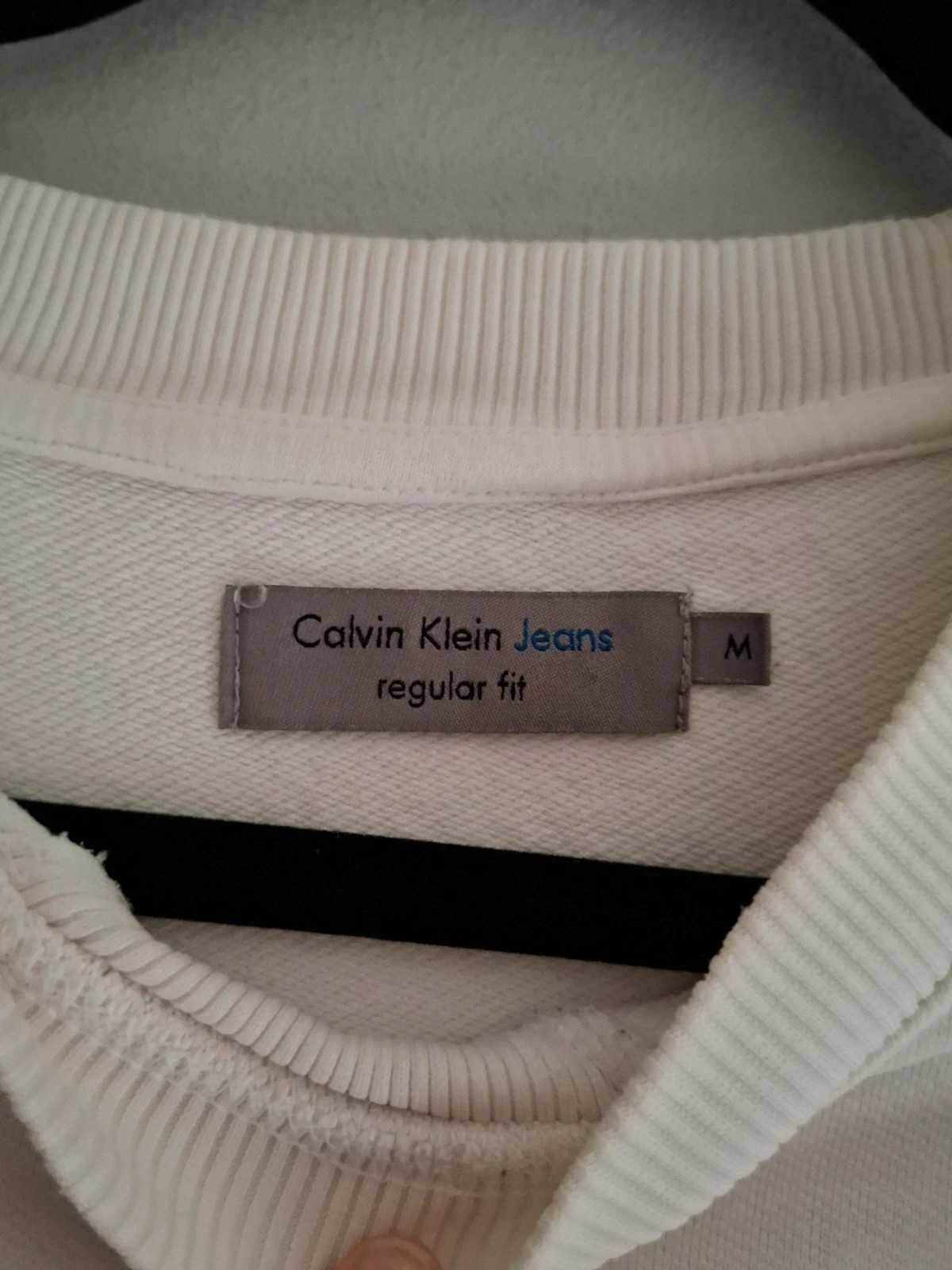 Sudadera Calvin Klein Blanca y Roja – Calvin Klein Jeans – taille M 3