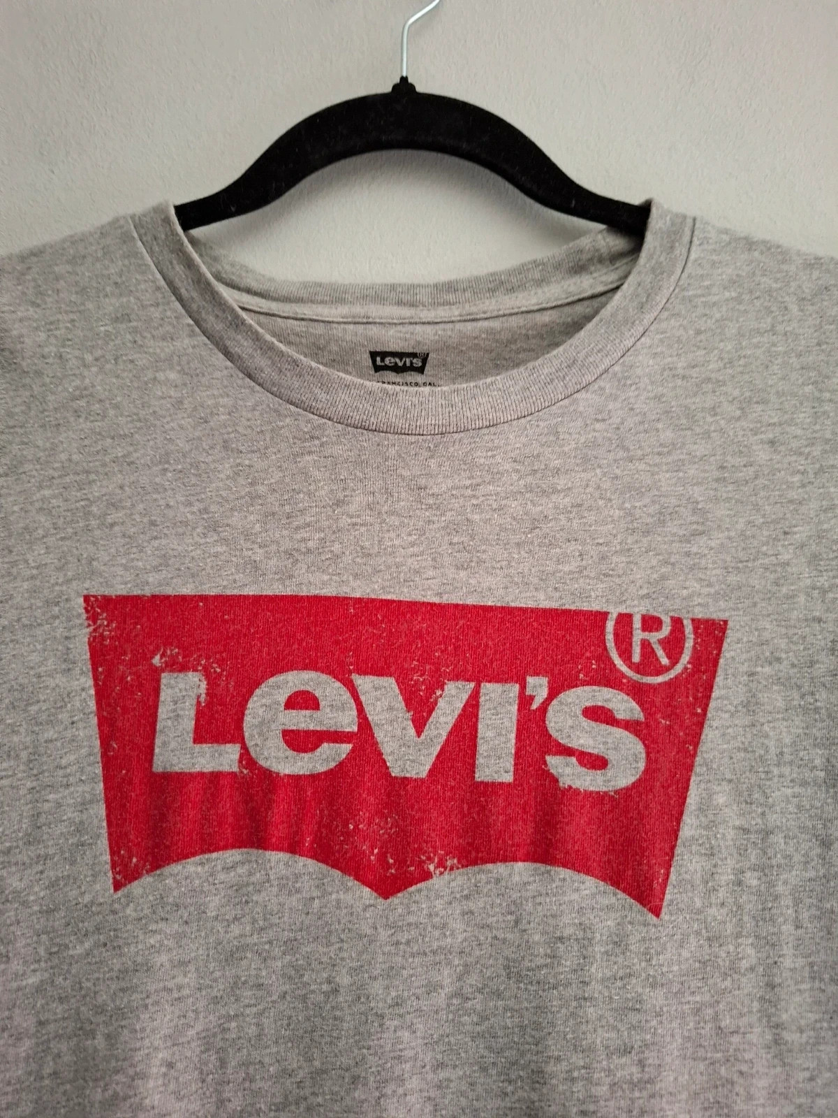 Camiseta Gris Levi's Logo Desgastado Talla S 🩶 – Levi's – taille S 2