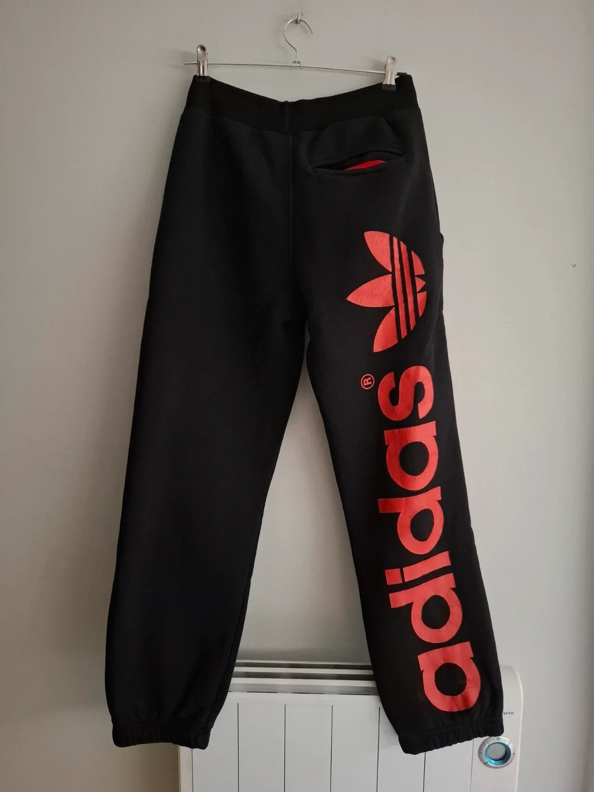 Pantalón de chándal Adidas Originals Vintage Negro/Rojo 👟 – adidas – taille M 5