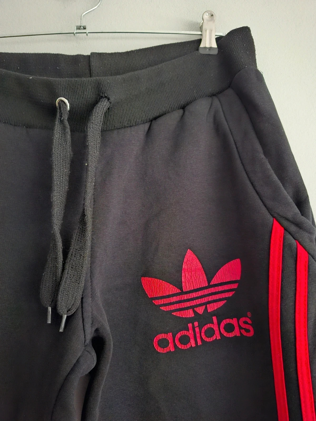 Pantalón de chándal Adidas Originals Vintage Negro/Rojo 👟 – adidas – taille M 2