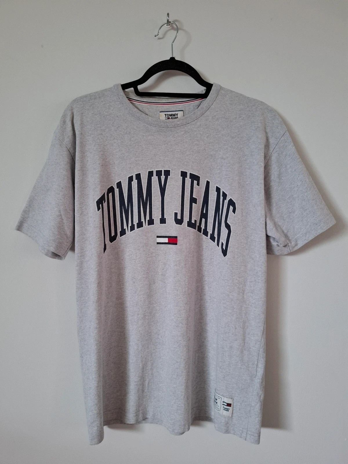 Camiseta Tommy Jeans Gris – Talla M – Tommy Jeans – taille M