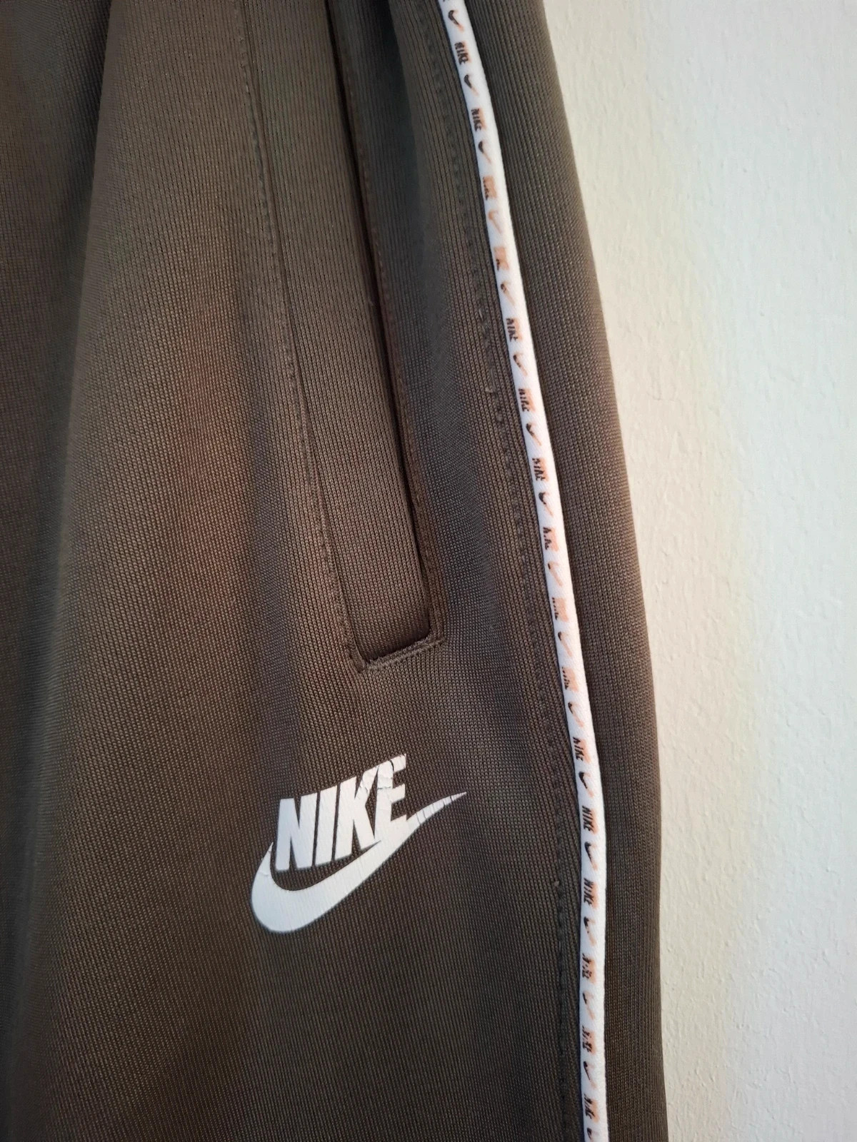 Pantalón de chándal Nike verde oliva S – Nike – taille S 3