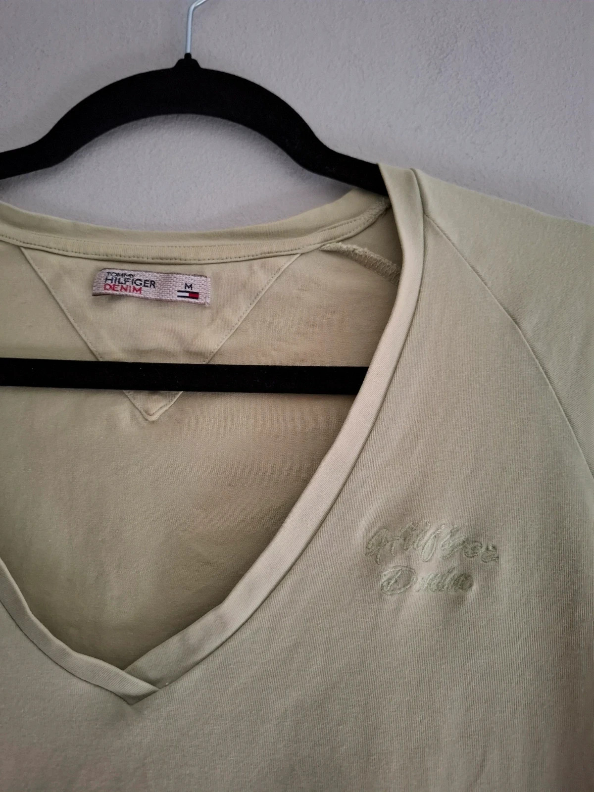 Camiseta Tommy Hilfiger Denim Verde Lima / Caqui Claro (Talla M) – Tommy Hilfiger – taille M / 38 / 10 2