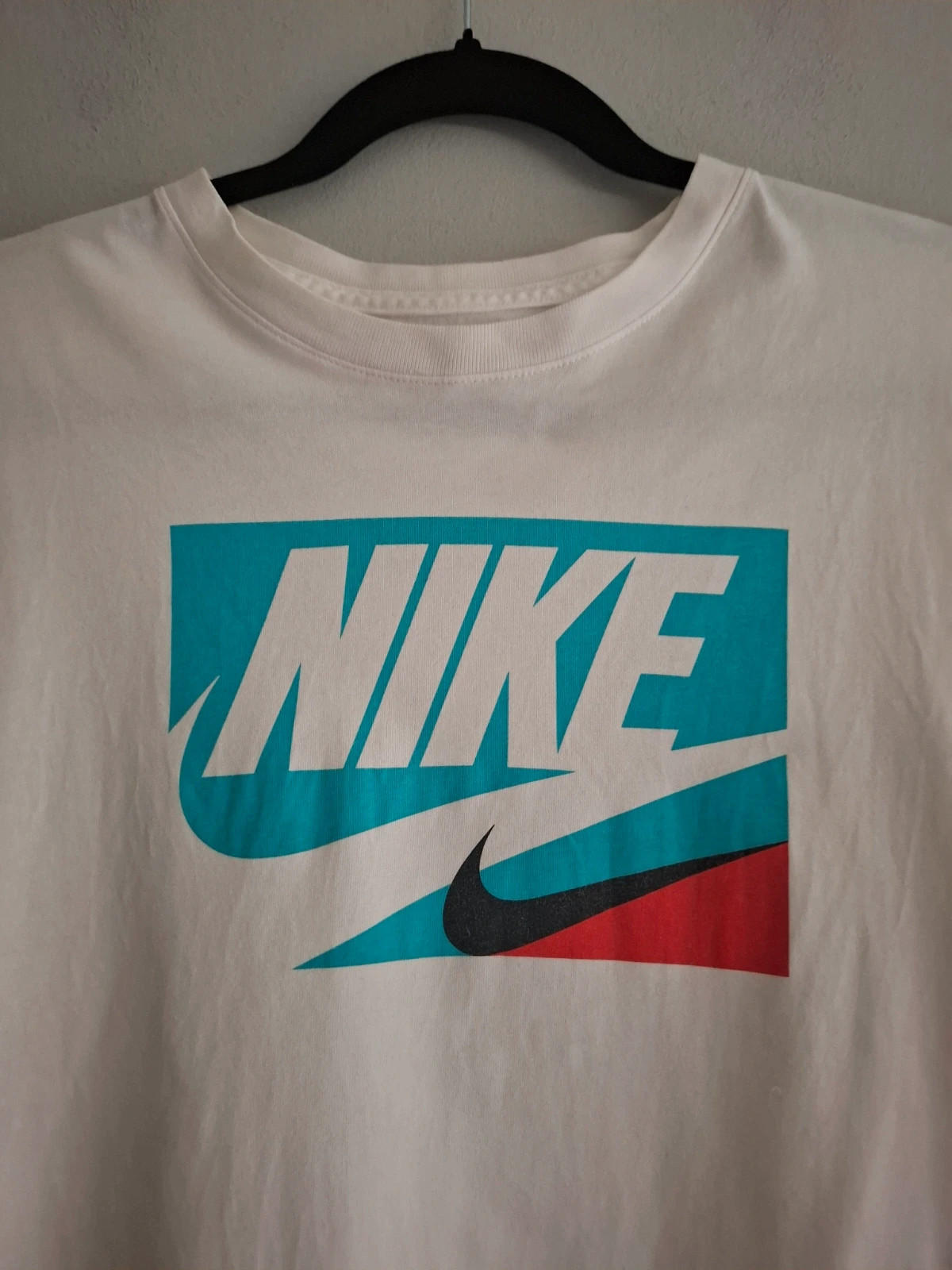 Camiseta Nike Blanca Logo Turquesa/Rojo Talla S – Nike – taille S 2